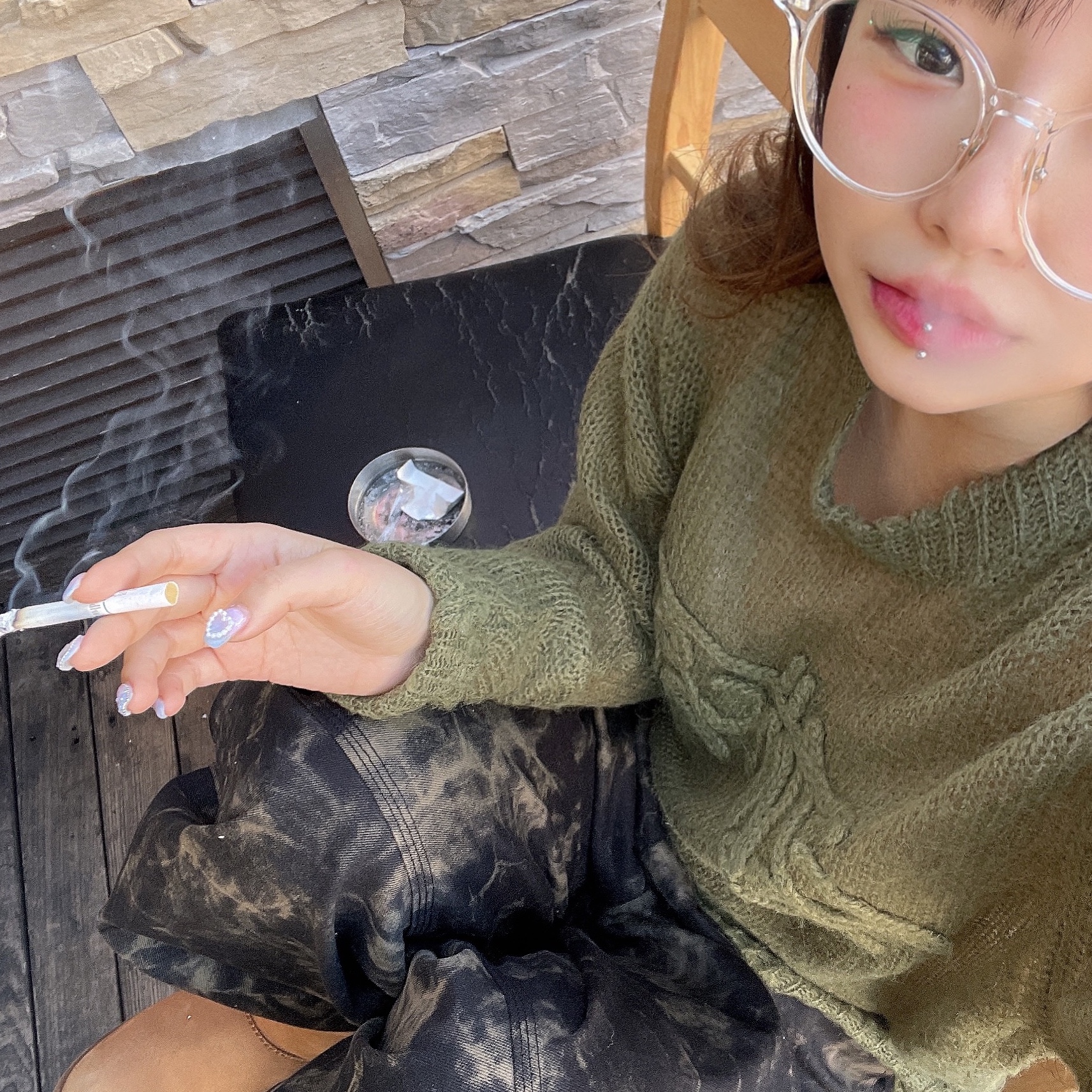 Stussy Loose Knit Logo Sweater Cypress, (W) UGG Classic Short II Boots Chestnut 착용 스타일