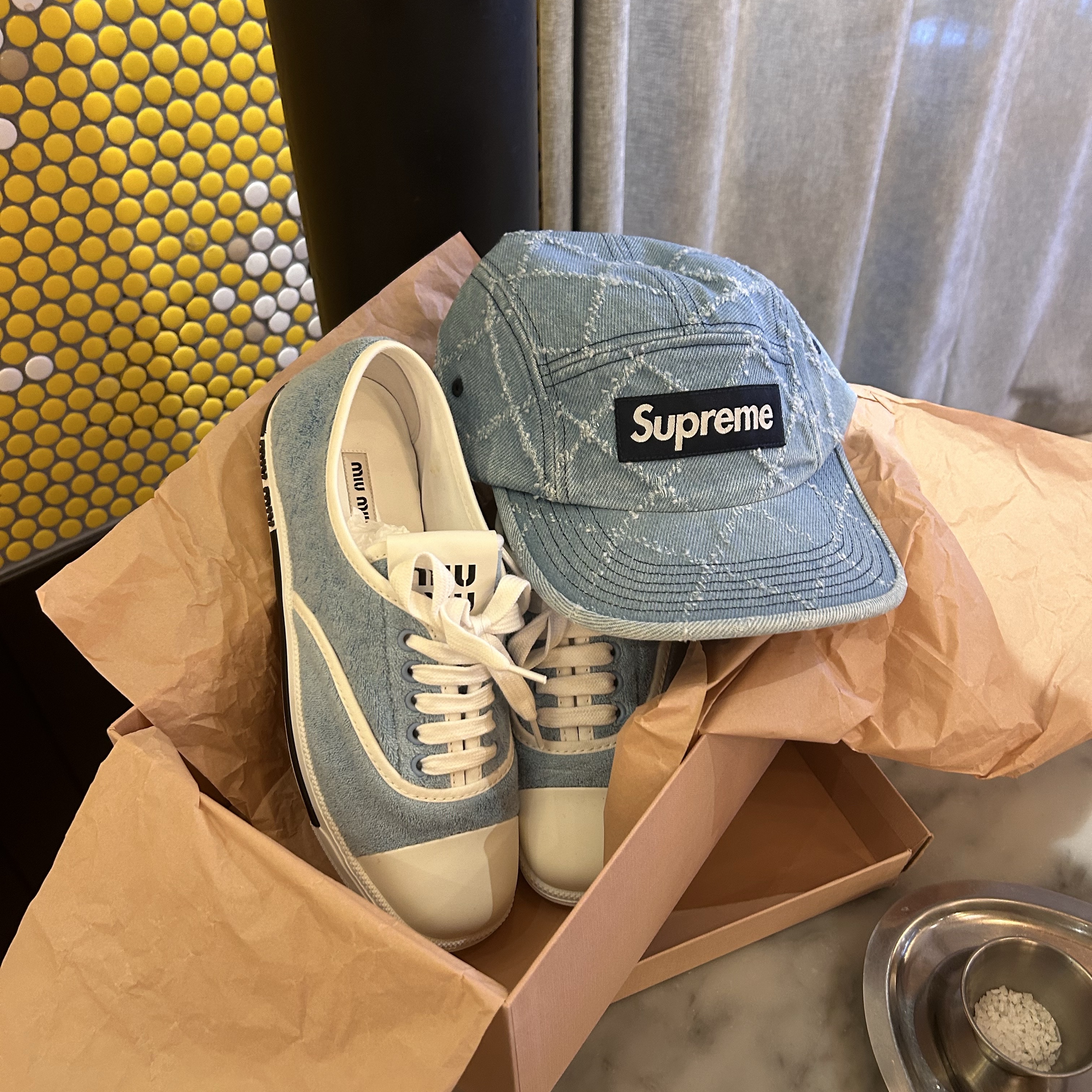 Supreme Punched Denim Camp Cap Washed Indigo - 23FW 착용 스타일