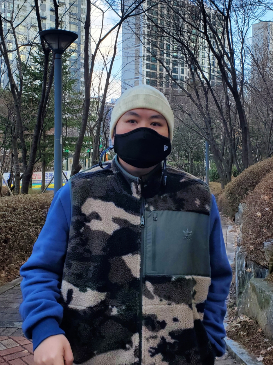 Adidas Graphic Camo Reversible Fleece Vest Shadow Green - KR Sizing, Nike Air Force 1 '07 Low White 착용 스타일 - 2