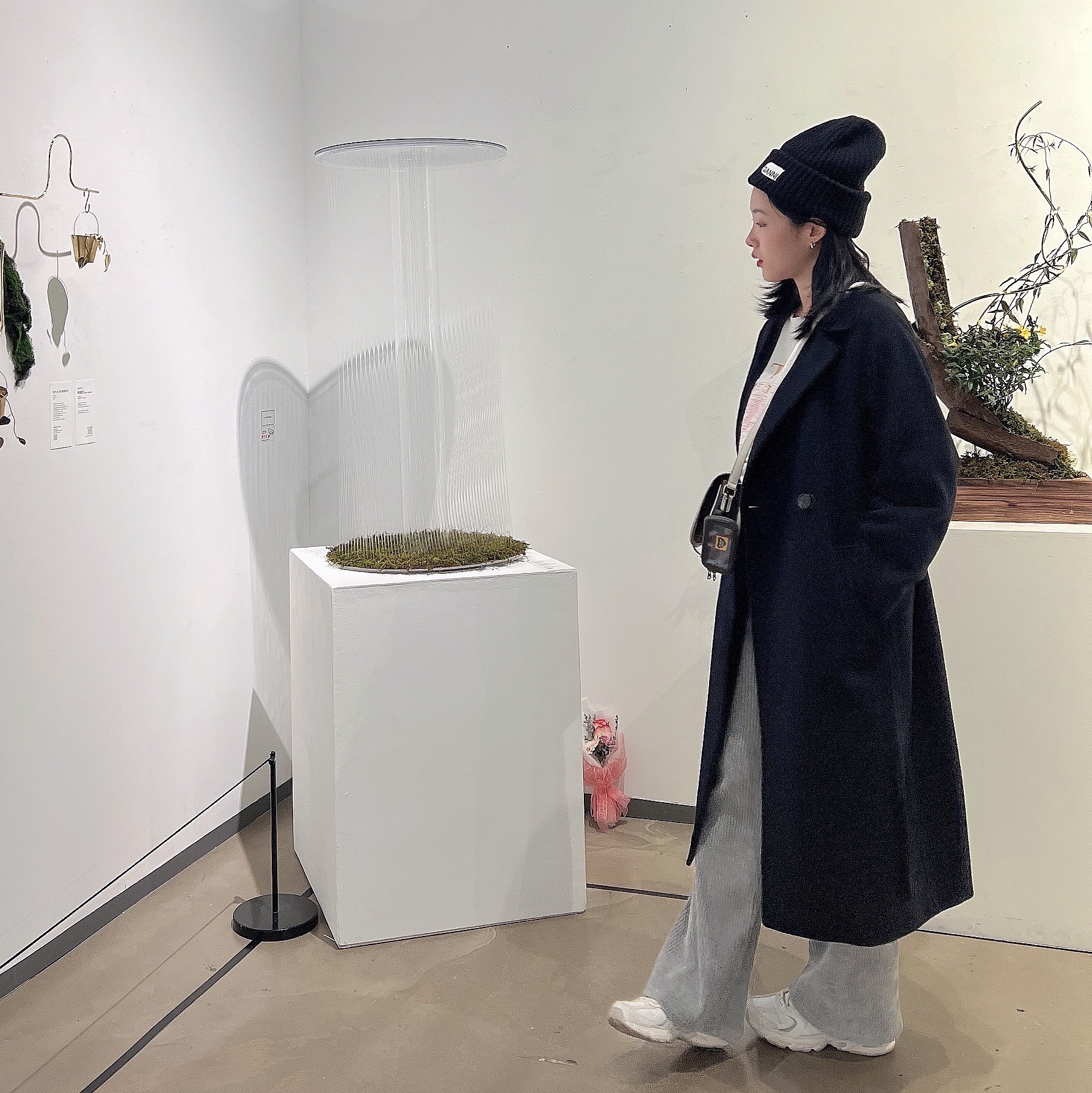 Ganni Wool Beanie Black, (W) Weekend Max Mara Resina Wool Coat Black 착용 스타일