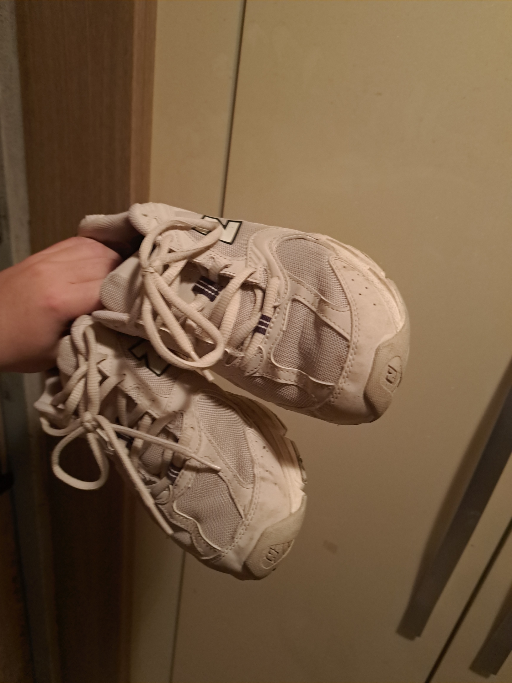 New Balance 530 Ivory 착용 스타일 - 3