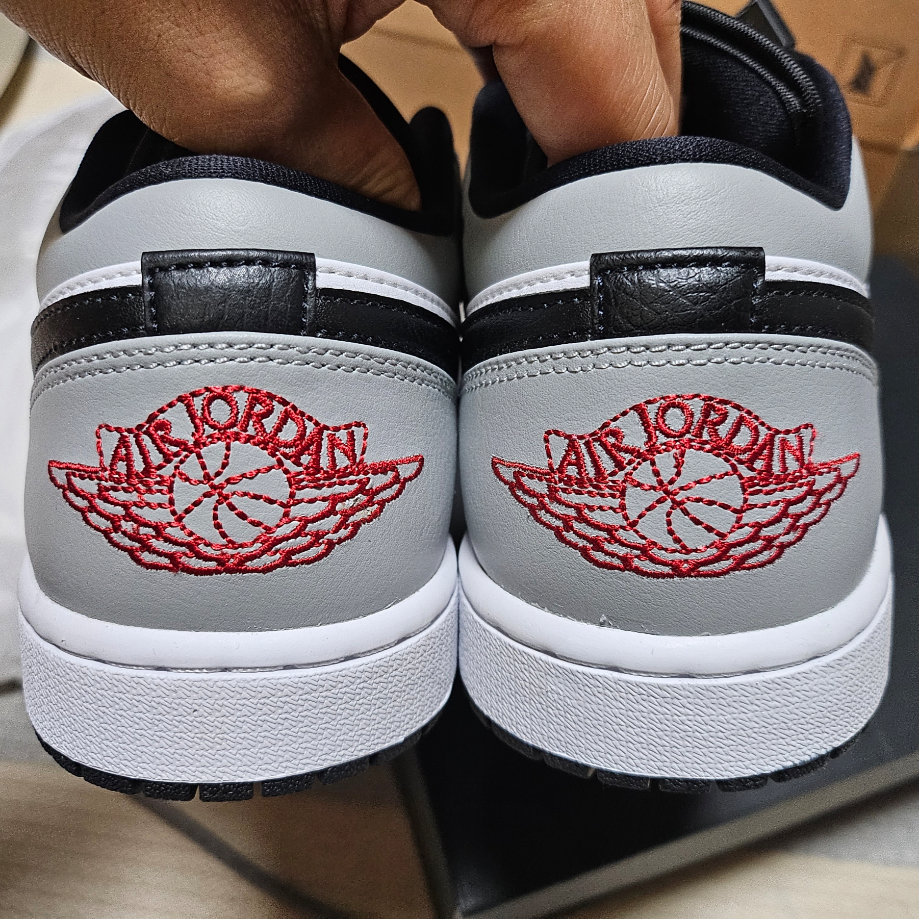 Jordan 1 Low Light Smoke Grey 착용 스타일 - 3