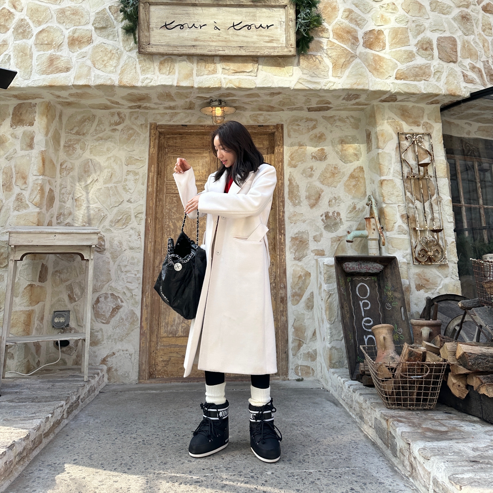 (W) Moon Boot Icon Low Nylon Boots Black 착용 스타일 - 2