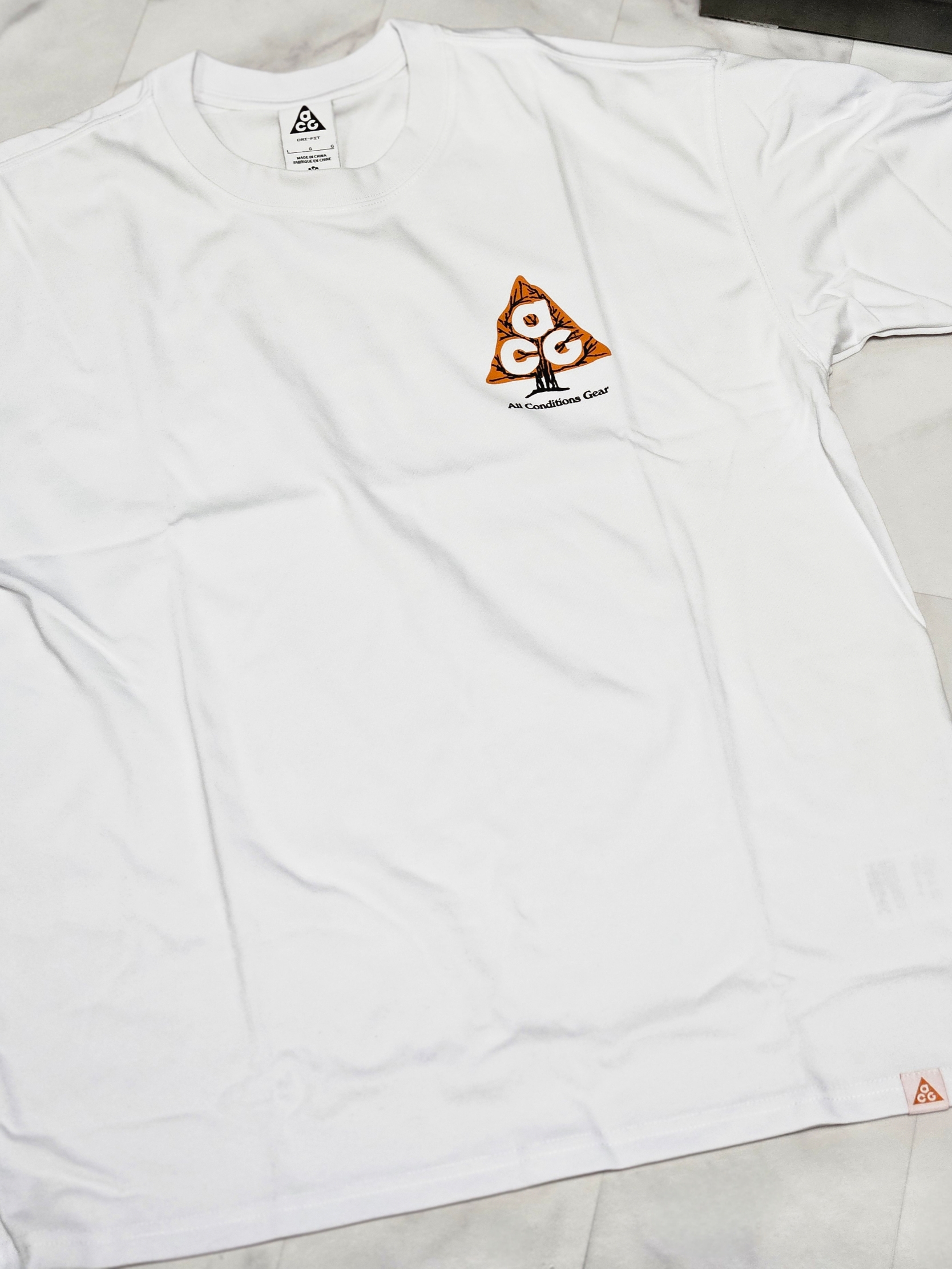 Nike ACG Wildwood T-Shirt Summit White - Asia 착용 스타일 - 6