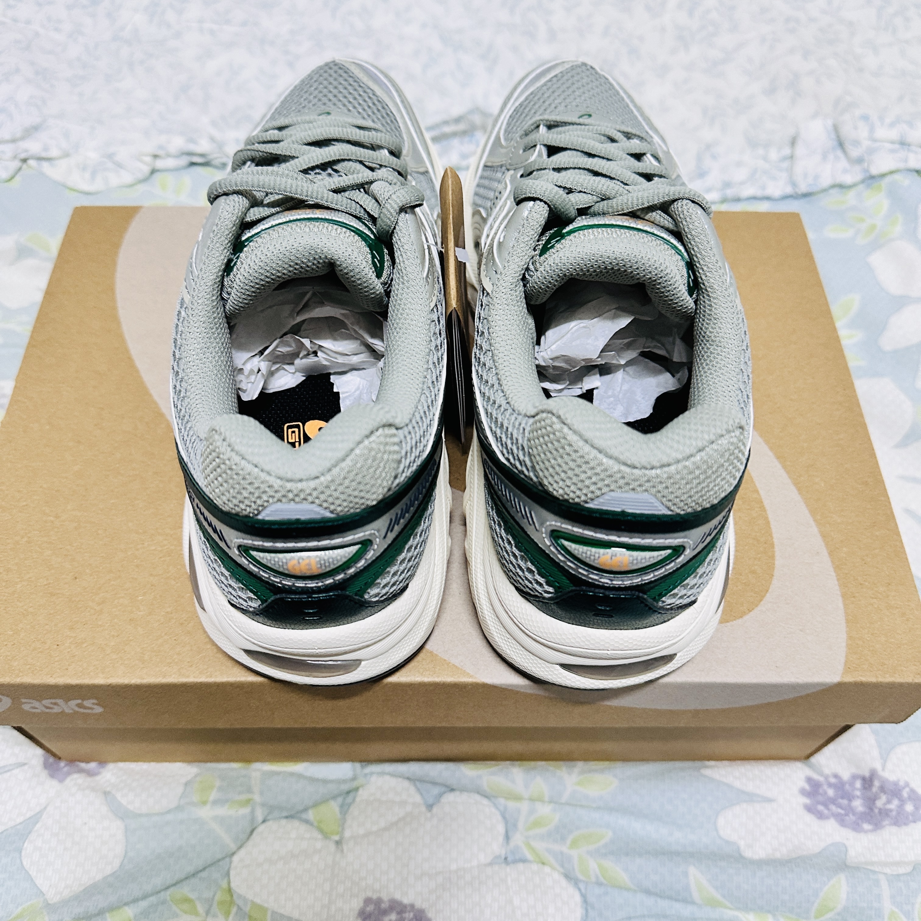 Asics GT-2160 Seal Grey Jewel Green 착용 스타일 - 3
