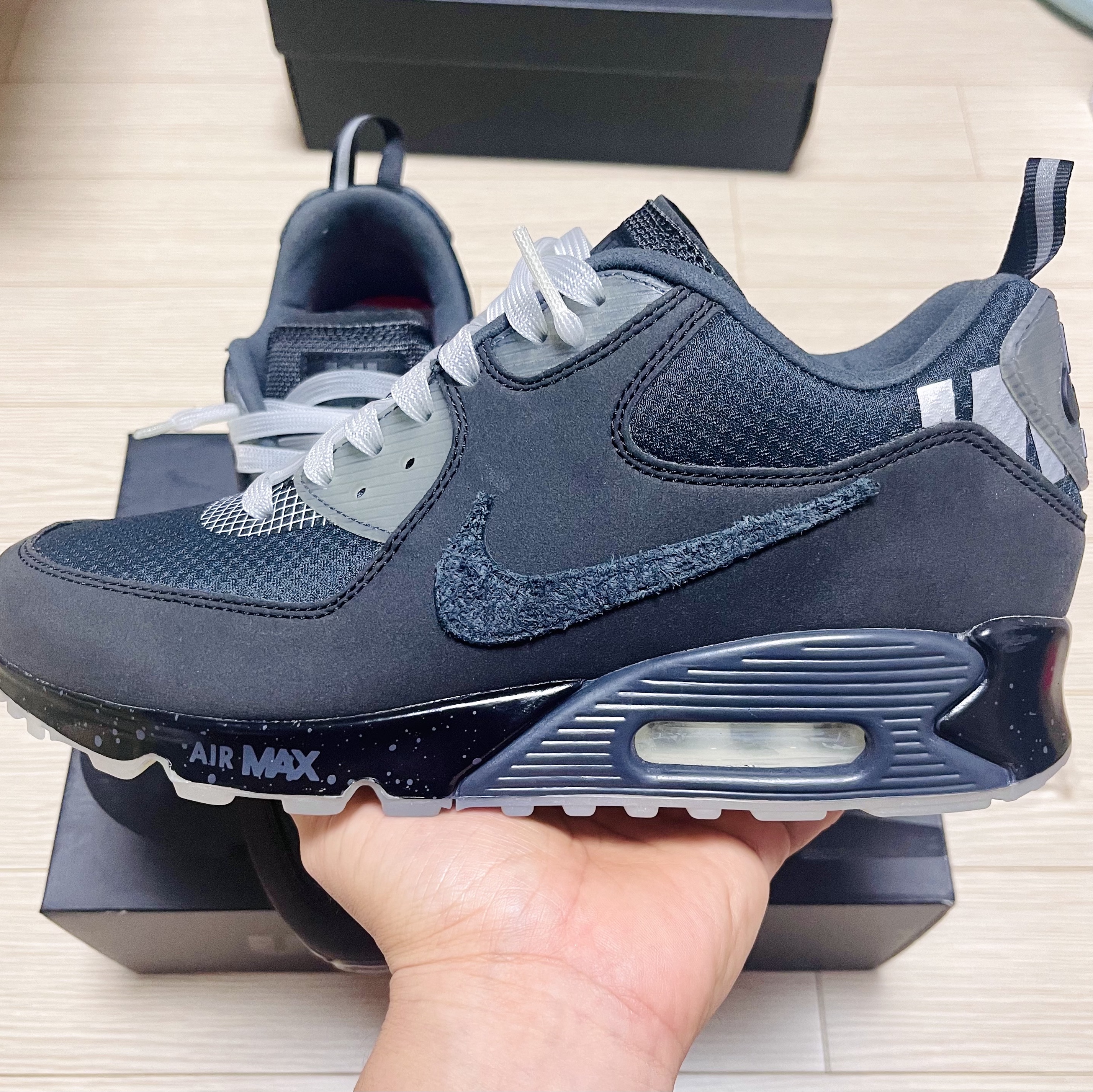 Nike x Undefeated Air Max 90 Black 2020 착용 스타일 - 2