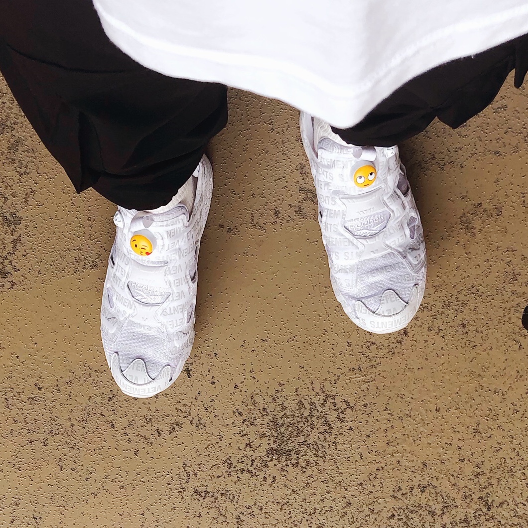 Reebok x Vetements Instapump Fury Emoji White 착용 스타일