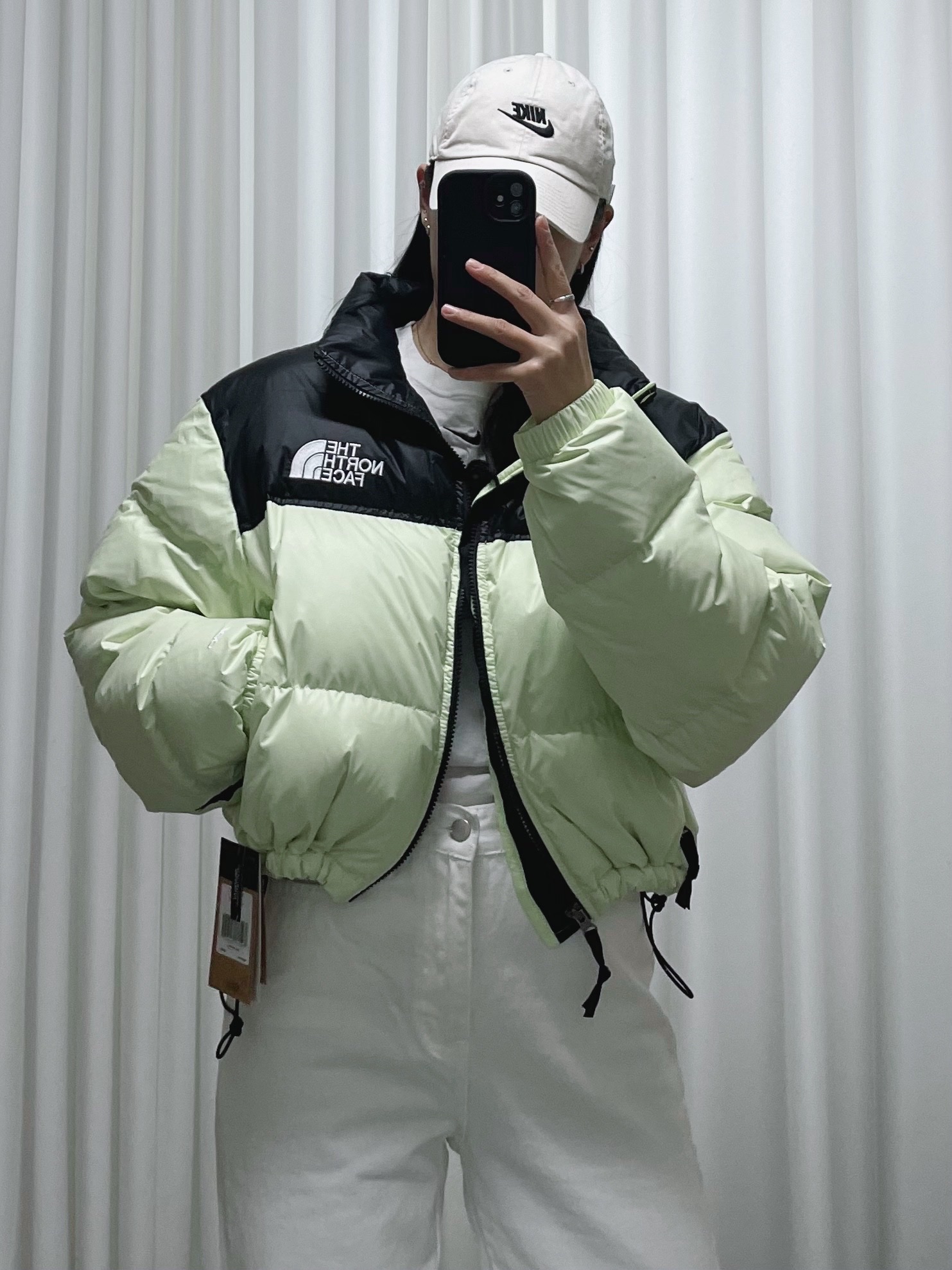 (W) The North Face Nuptse Short Jacket Lime, Nike Nikelab Essentials Heritage 86 Cap Sail Black 착용 스타일 - 5