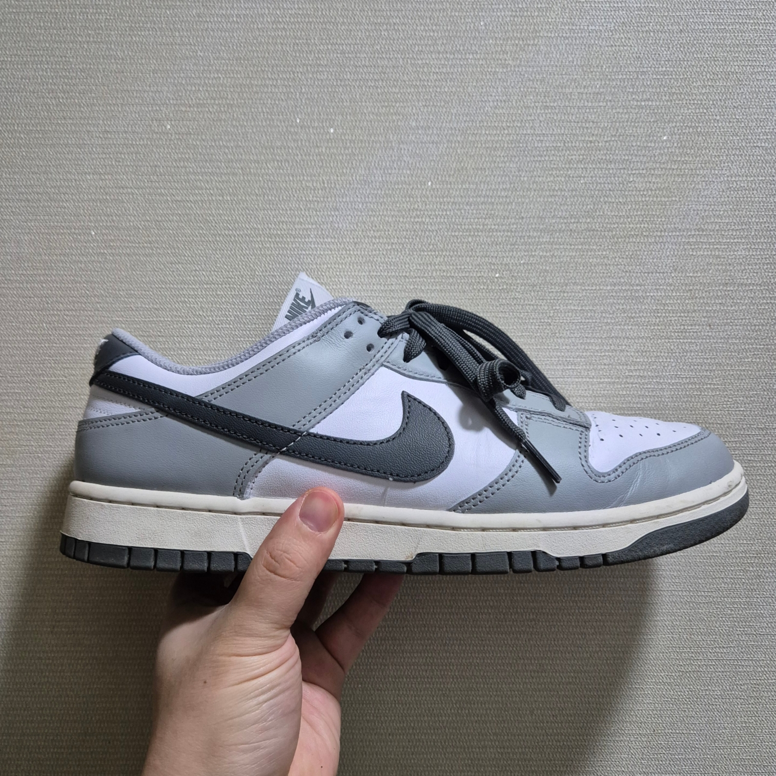 (W) Nike Dunk Low Light Smoke Grey 착용 스타일
