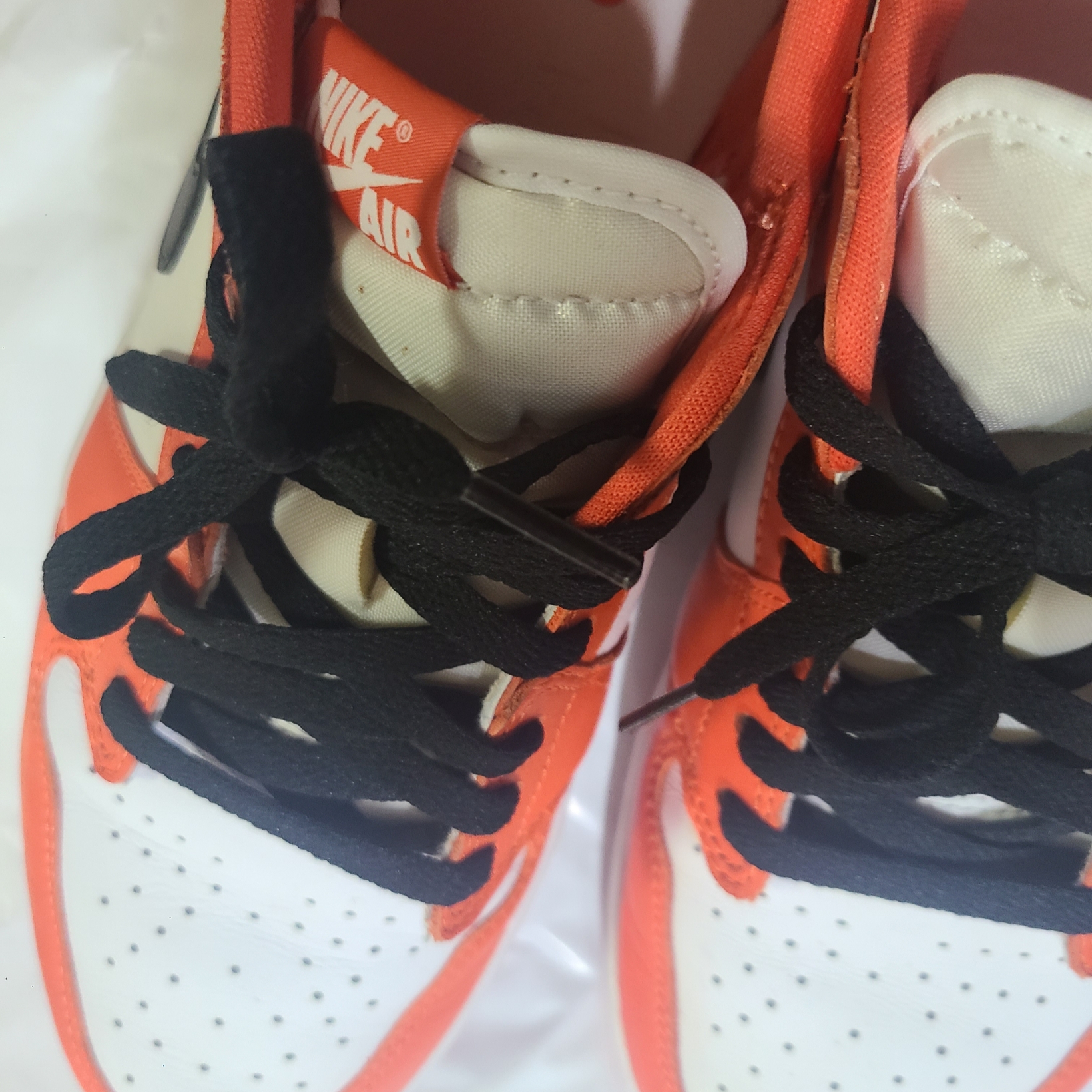 Jordan 1 Low OG Starfish 착용 스타일