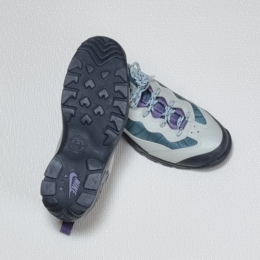 Nike ACG Air Mada Light Stone and Mineral Slate 착용 스타일 - 2
