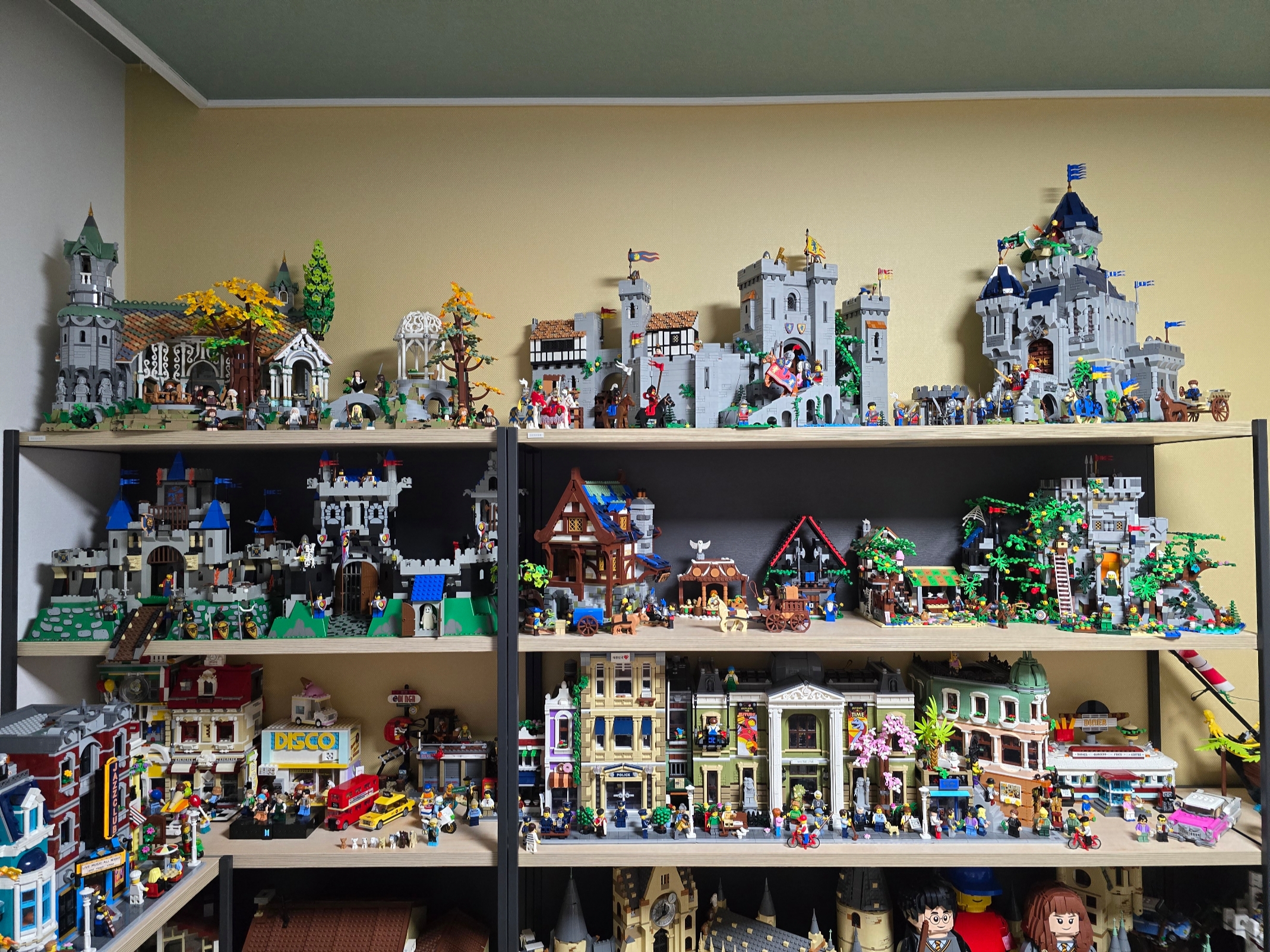 Lego Castle in the Forest, Lego Lion Knights' Castle 착용 스타일 - 2