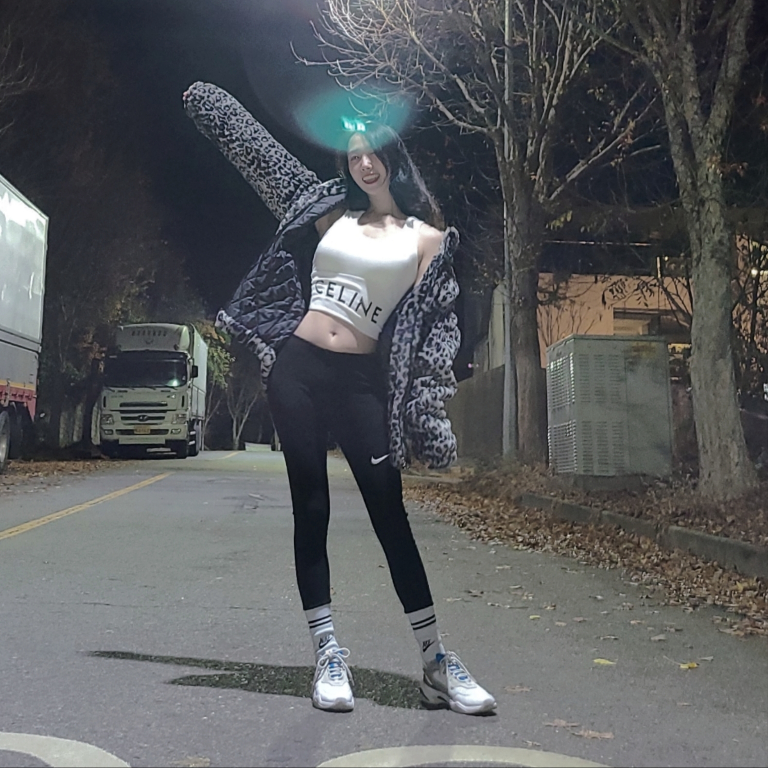 Nike Everyday Essential Crew Socks White (3 Pack/Korean Ver.), (W) Nike Fast Mid Rise Running Leggings Black - Asia 착용 스타일