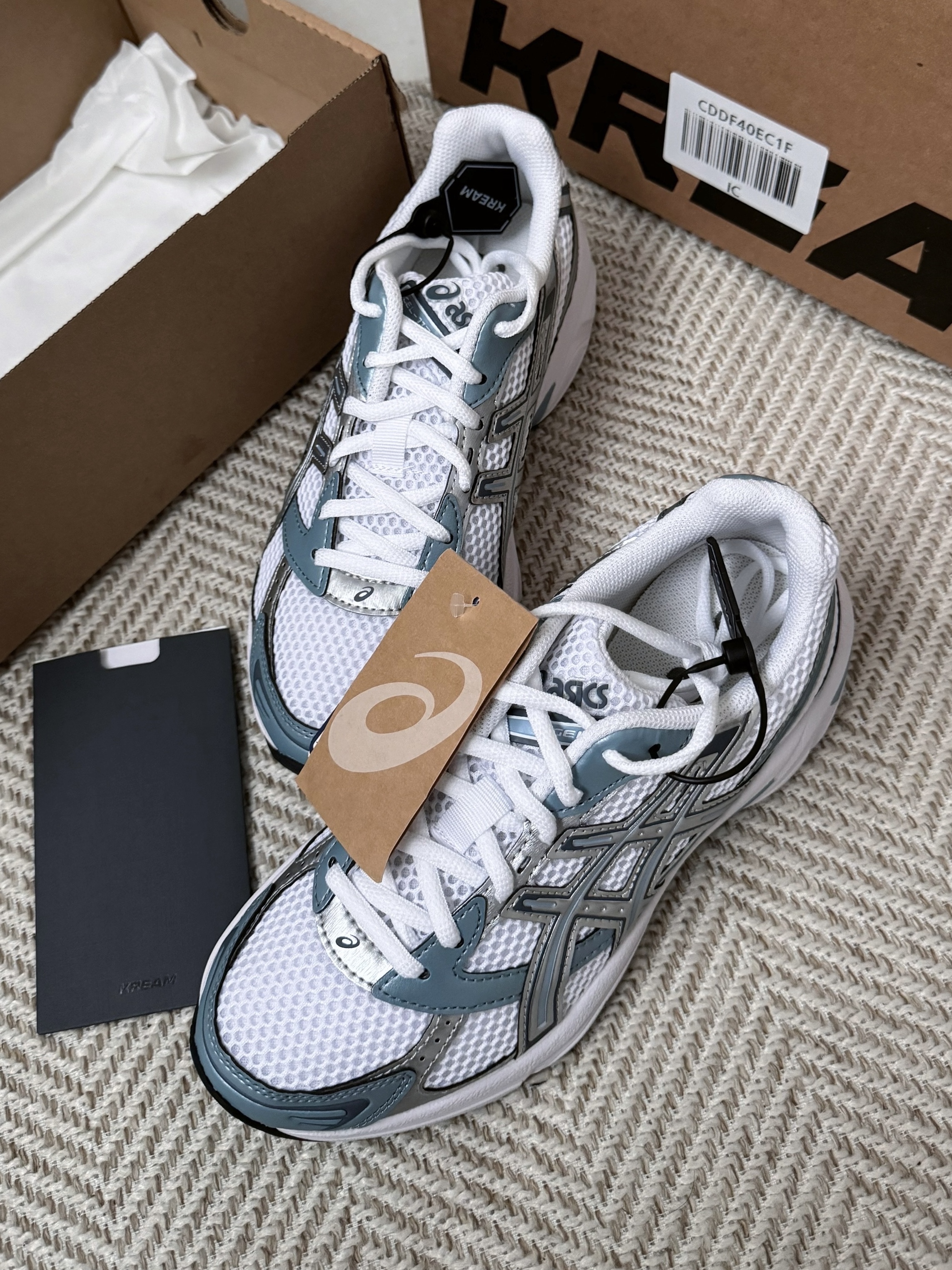 Asics Gel-1130 White Shark Skin 착용 스타일 - 1