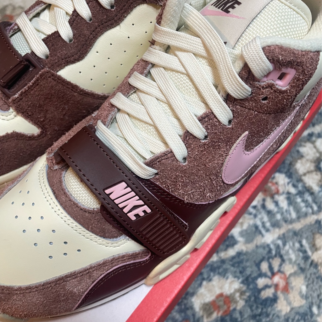 Nike Air Trainer 1 Soft Pink and Coconut Milk 착용 스타일 - 3