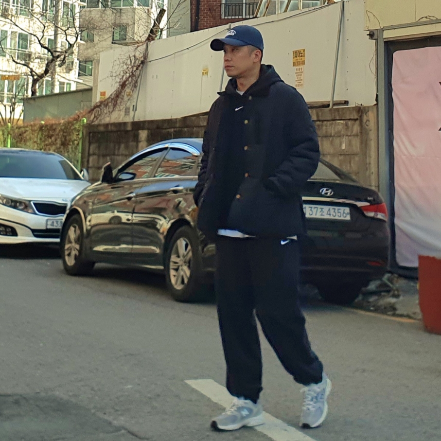New Balance 530 Gray, Emis New Logo Emis Cap Navy 착용 스타일 - 2
