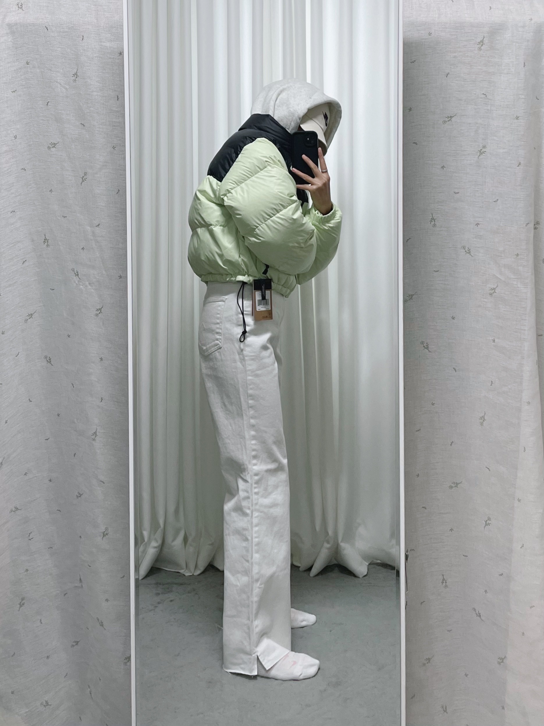 (W) The North Face Nuptse Short Jacket Lime, Nike Nikelab Essentials Heritage 86 Cap Sail Black 착용 스타일 - 3
