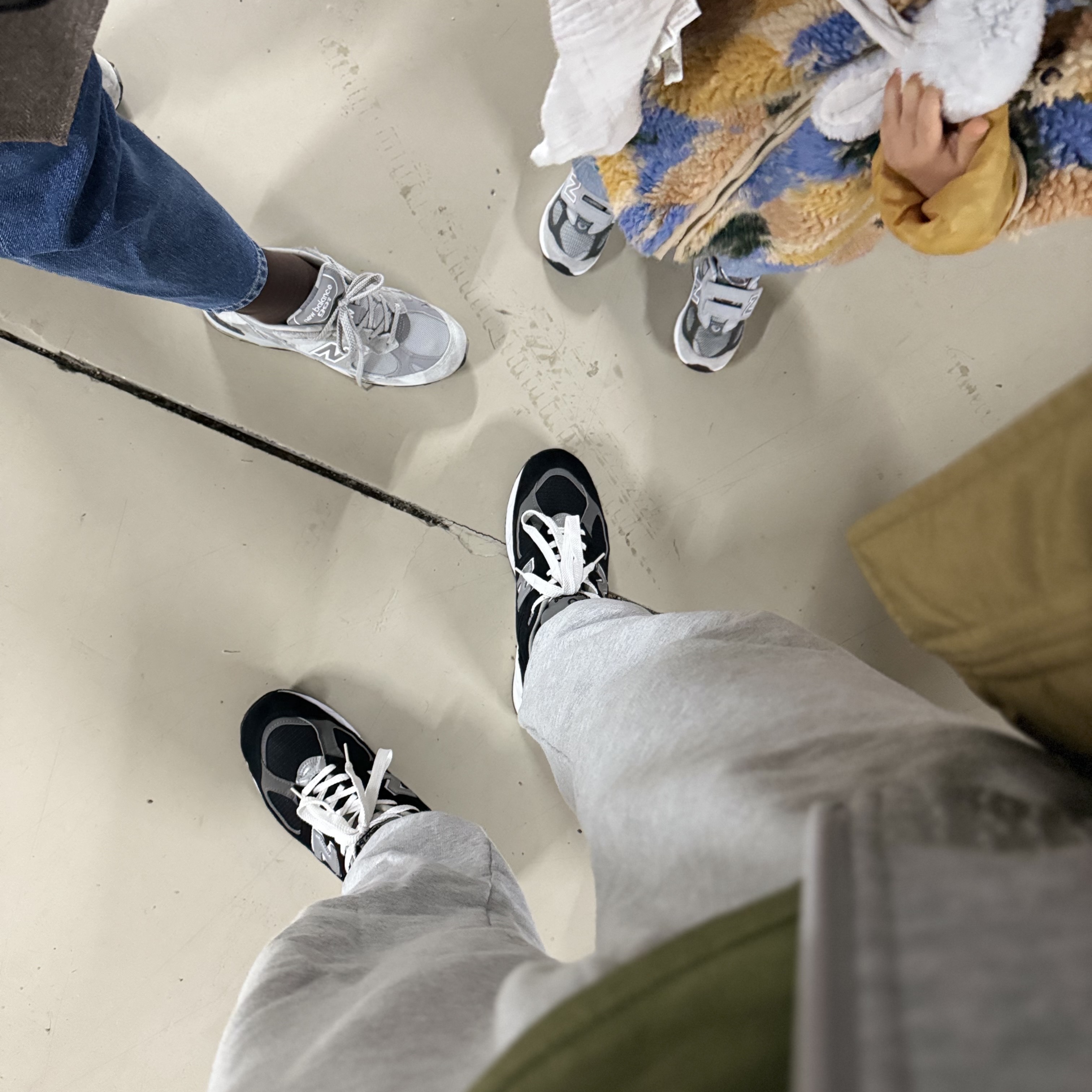 New Balance 990v2 Made in USA Black, New Balance 991 Made in UK Washed Grey 착용 스타일