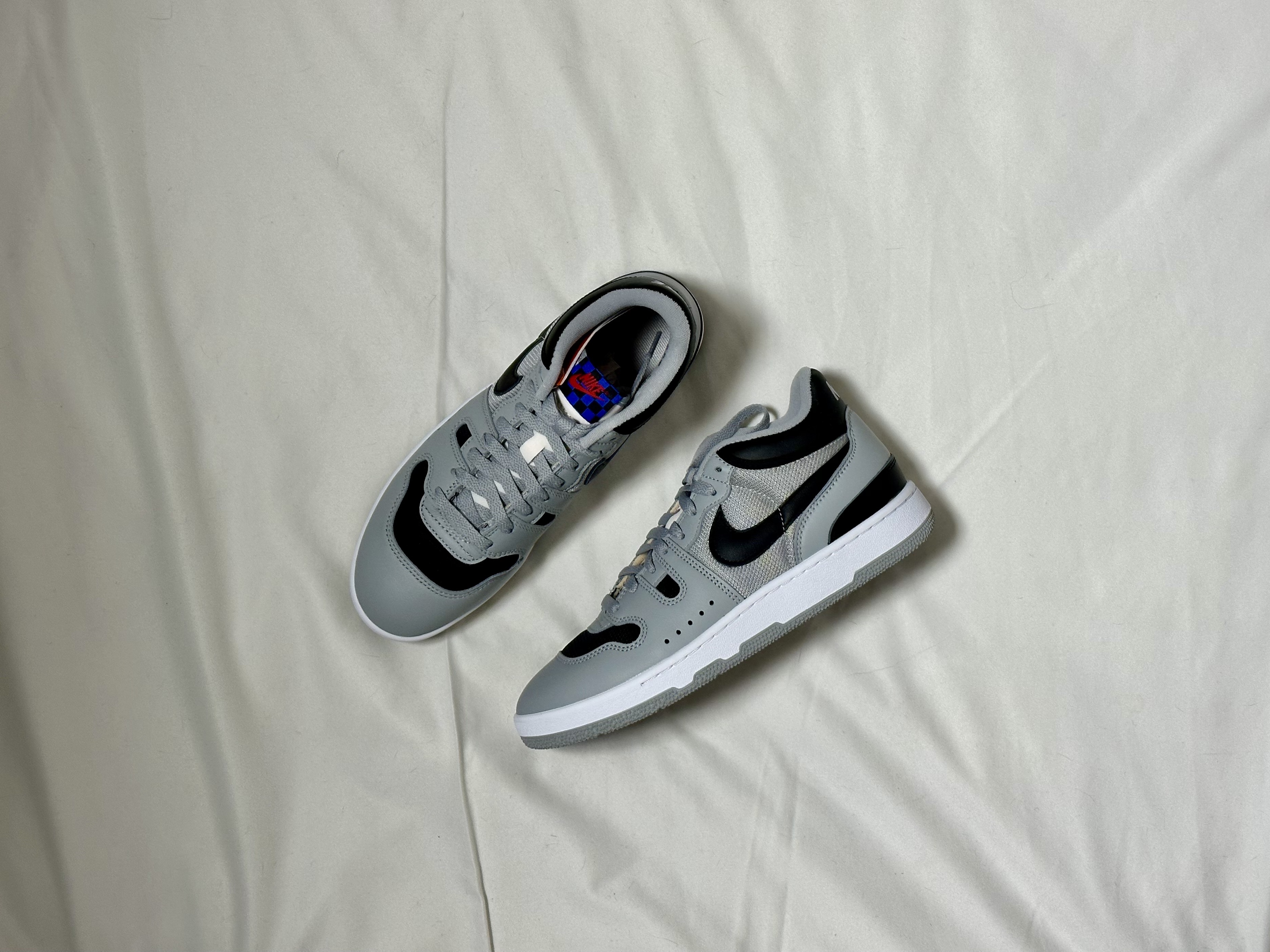 Nike Mac Attack QS SP Light Smoke Grey 착용 스타일 - 1