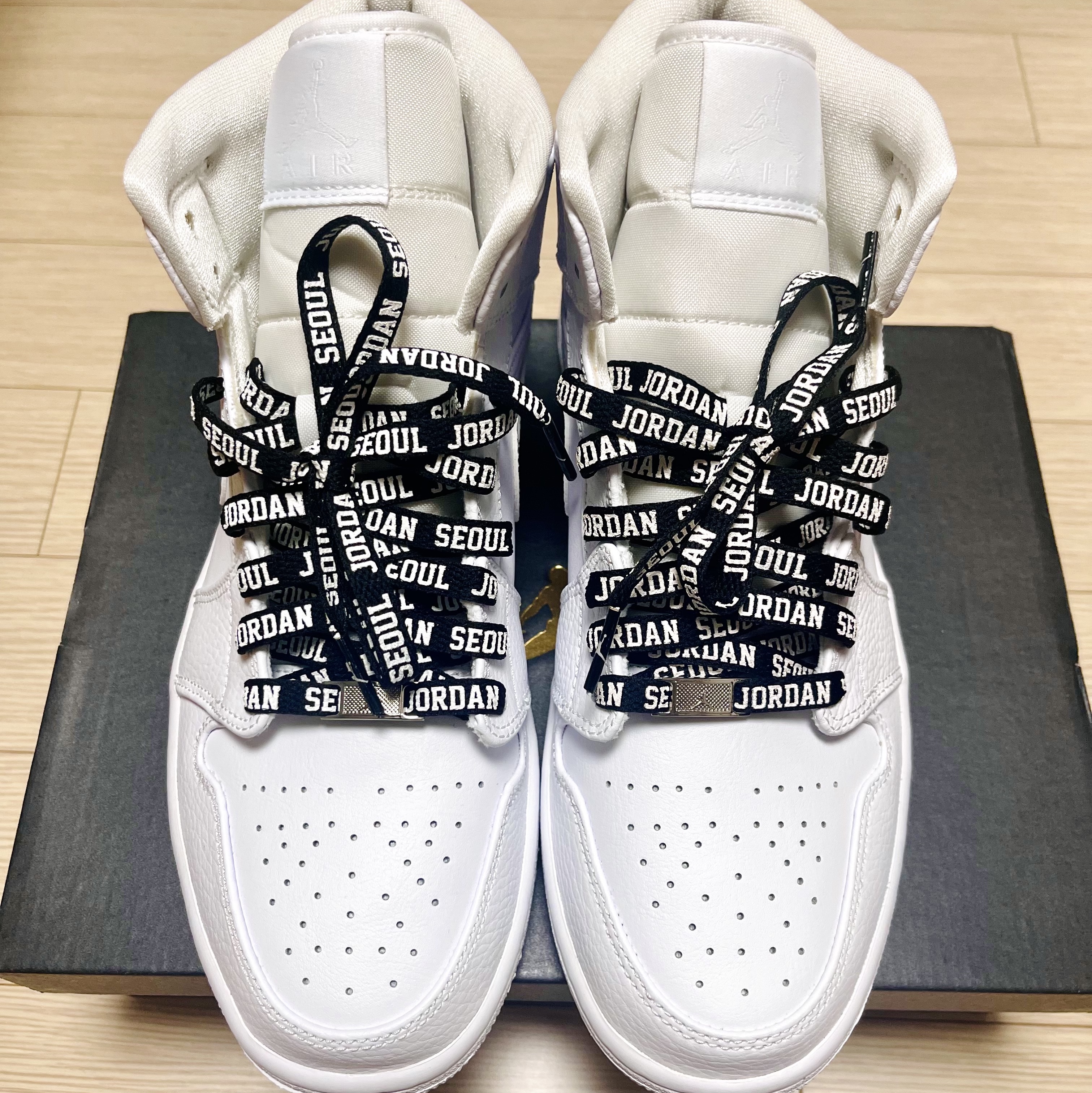Jordan 1 Mid Triple White 2022 착용 스타일 - 1