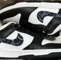 (W) Nike Dunk Low Essential Black Paisley 착용 스타일