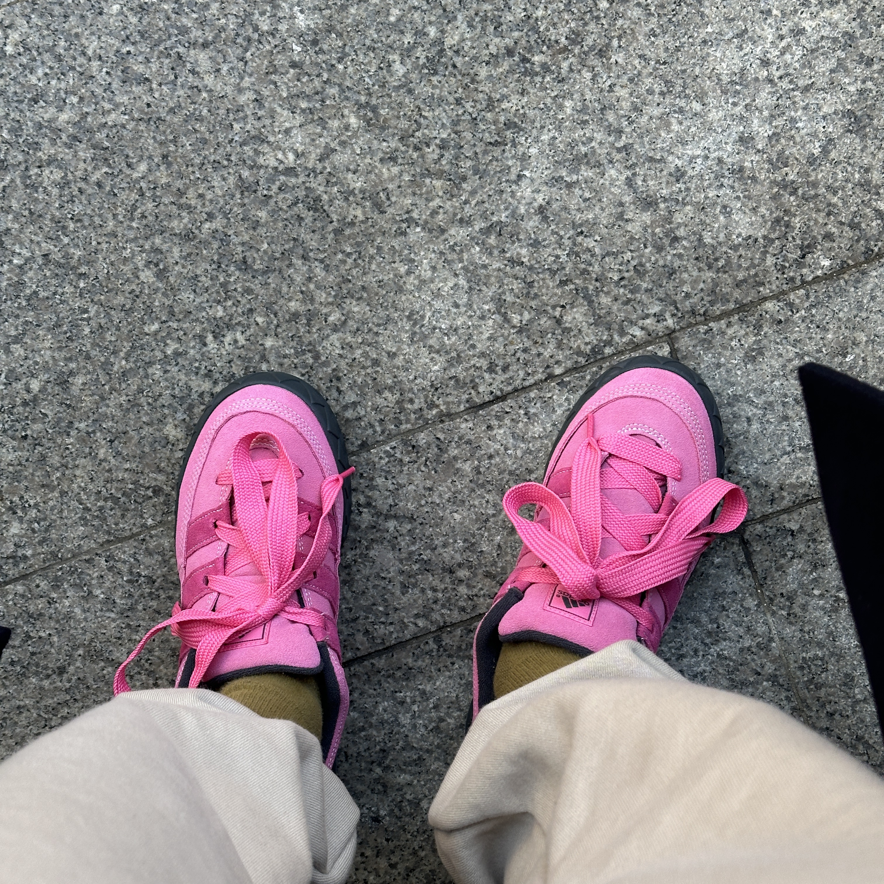 (W) Adidas Adimatic Pink Fusion 착용 스타일