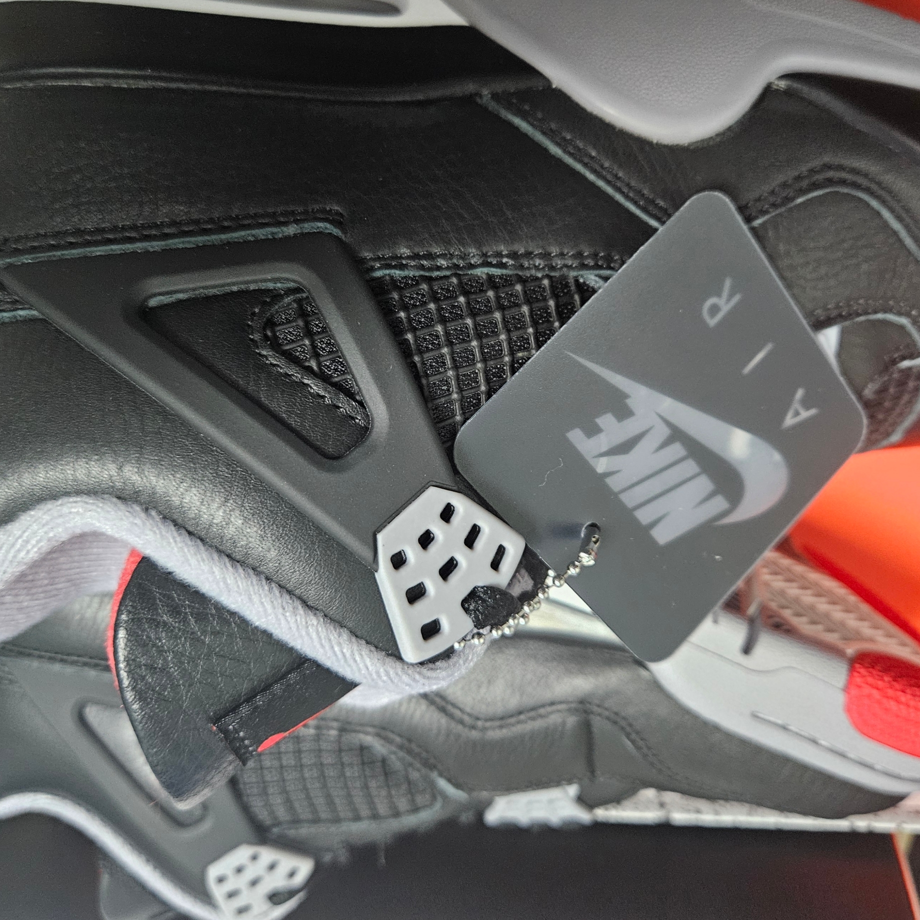 Jordan 4 Retro Bred Reimagined 착용 스타일