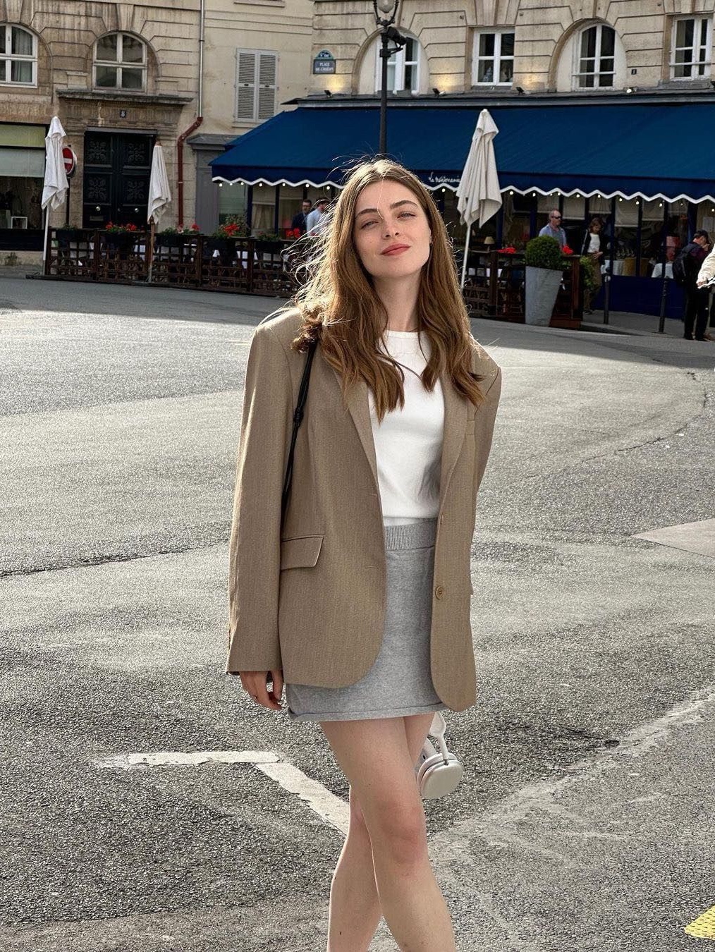 (W) Miu Miu Glen Plaid Mini Skirt Slate Grey, (W) Thom Browne Ripstop Pleated Mini Skirt Medium Grey 착용 스타일 - 7