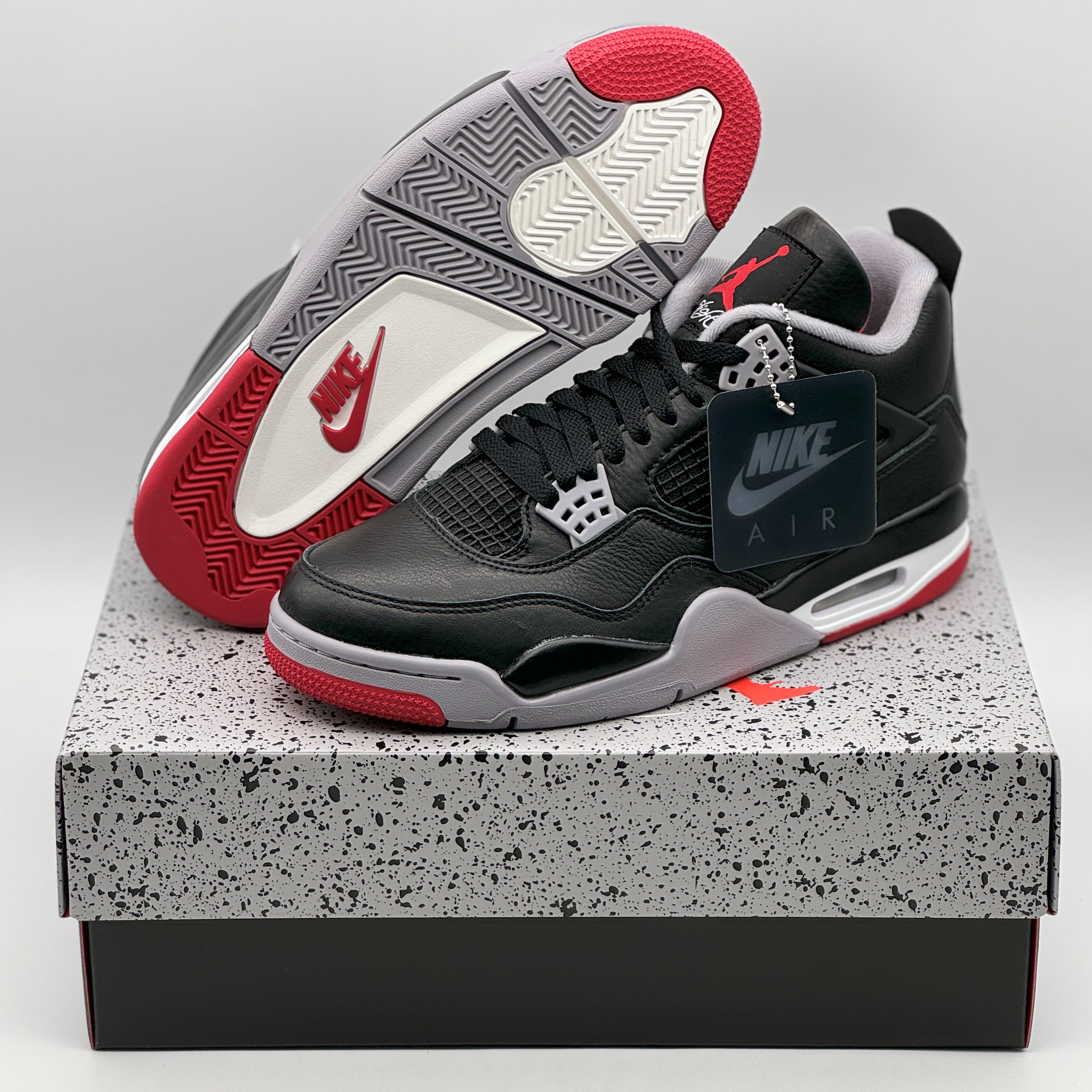Jordan 4 Retro Bred Reimagined 착용 스타일 - 1
