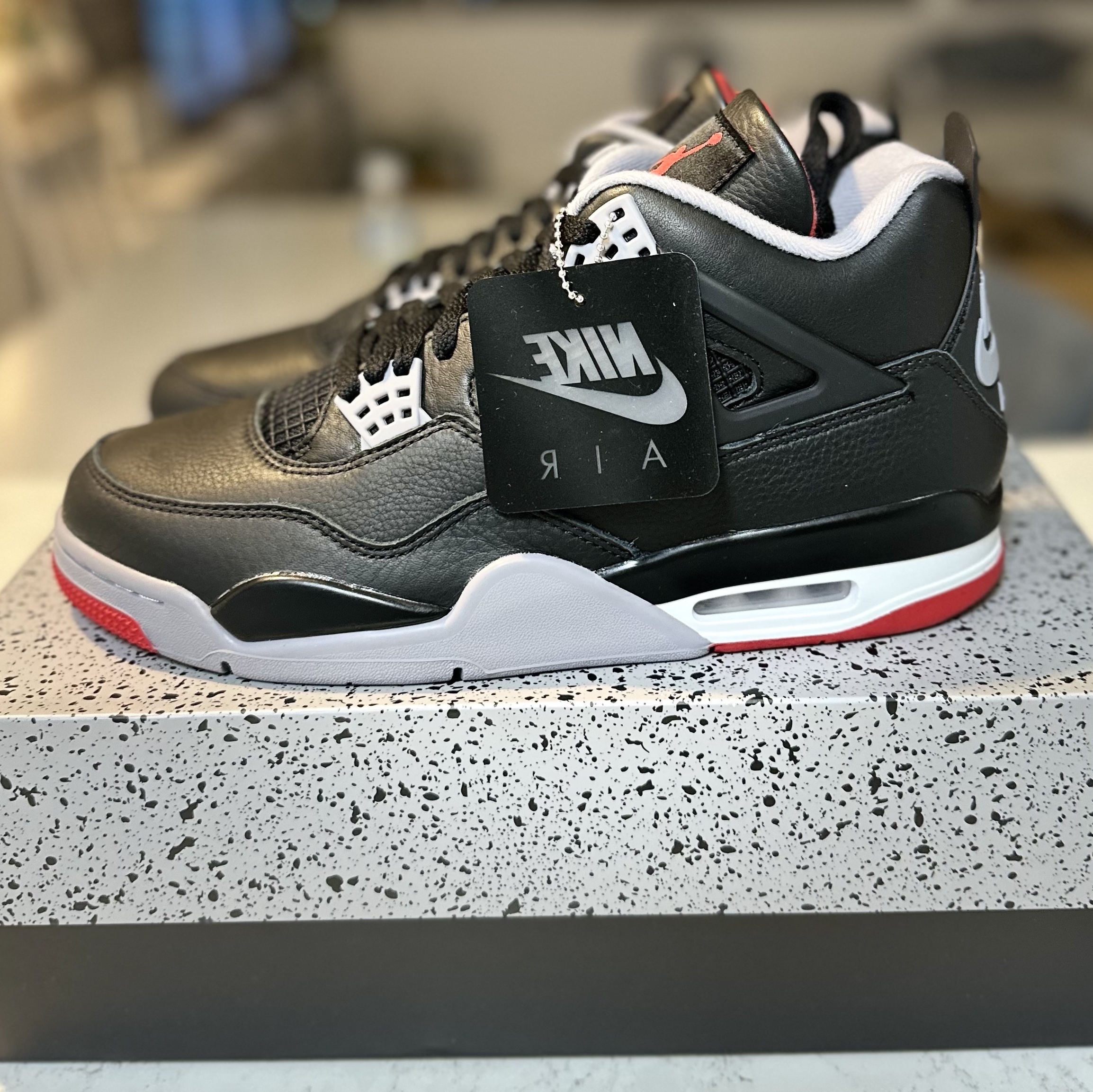Jordan 4 Retro Bred Reimagined 착용 스타일 - 6