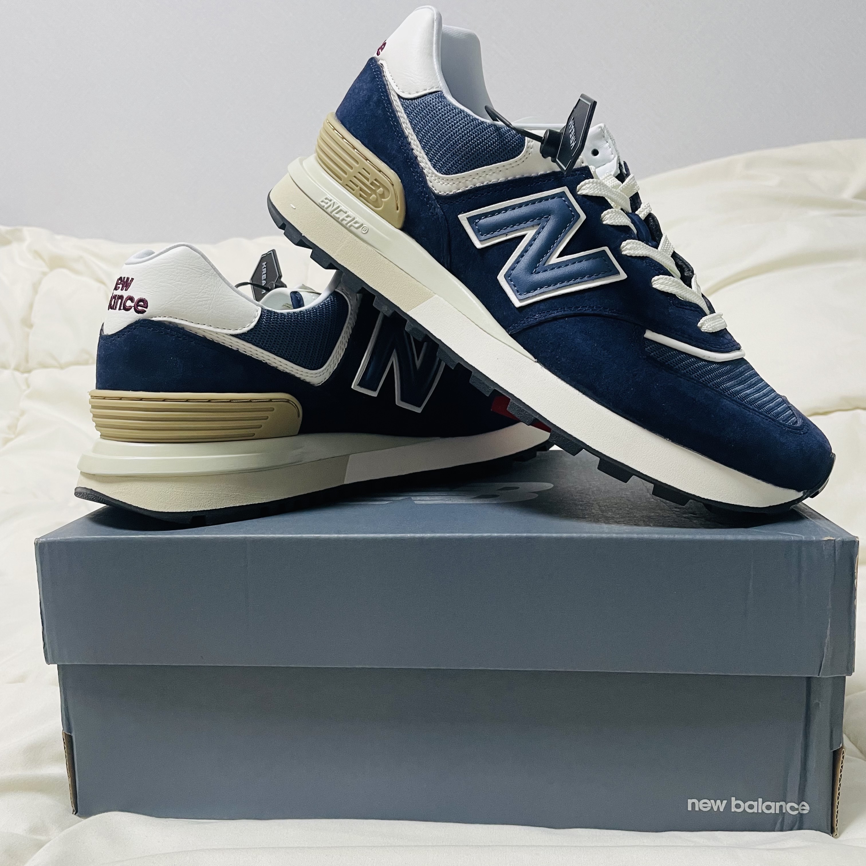New Balance 574 Legacy Navy 착용 스타일