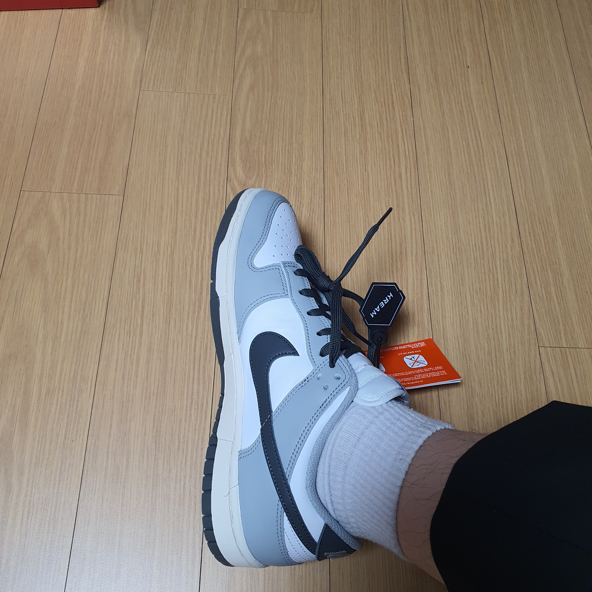 (W) Nike Dunk Low Light Smoke Grey 착용 스타일