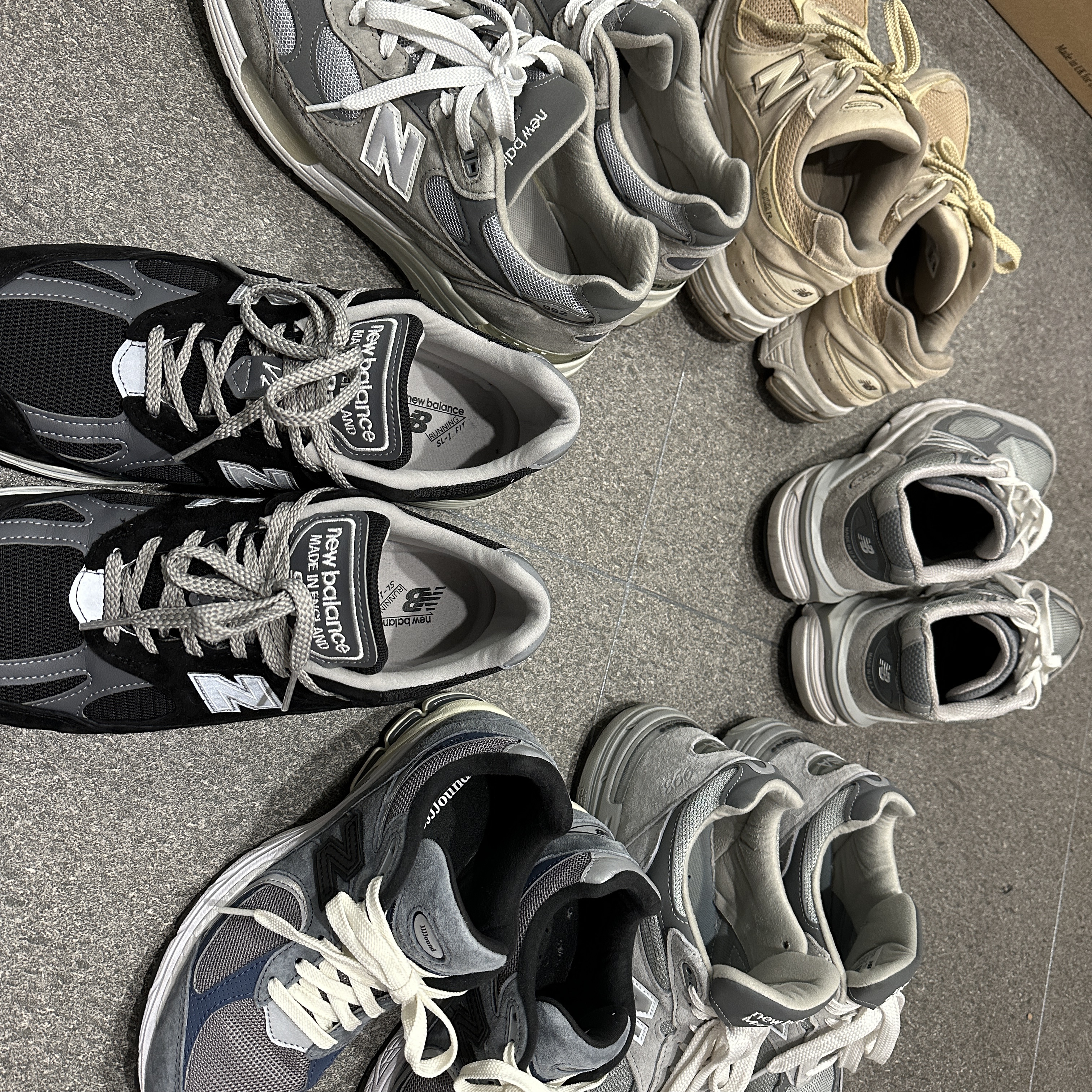 New Balance 991v2 Made in UK Black, New Balance 992 Made in USA Grey - D Standard 착용 스타일