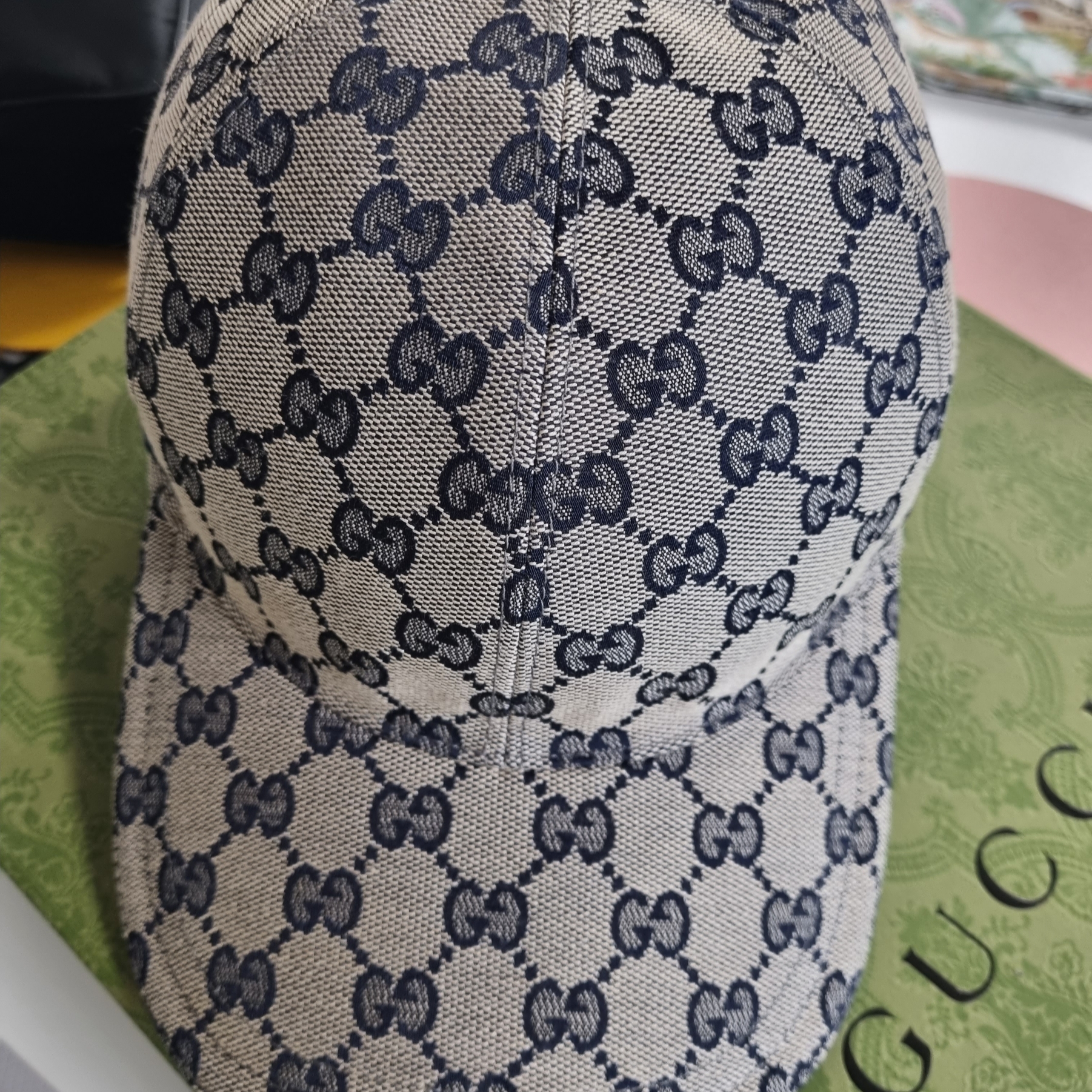 Gucci Original GG Canvas Baseball Hat with Web Beige Blue Red, Gucci Original GG Baseball Hat with Web Beige Ebony 착용 스타일 - 1