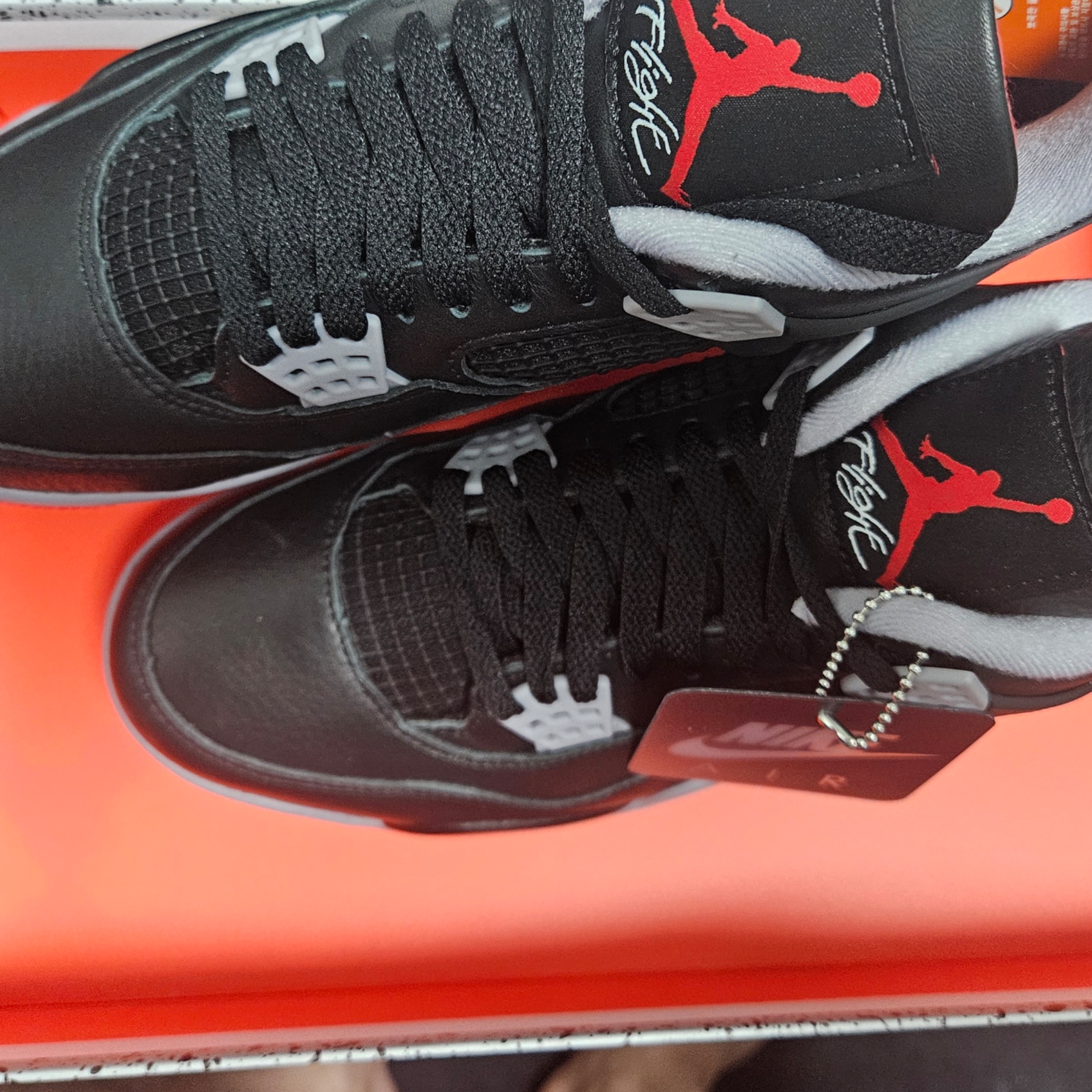 Jordan 4 Retro Bred Reimagined 착용 스타일