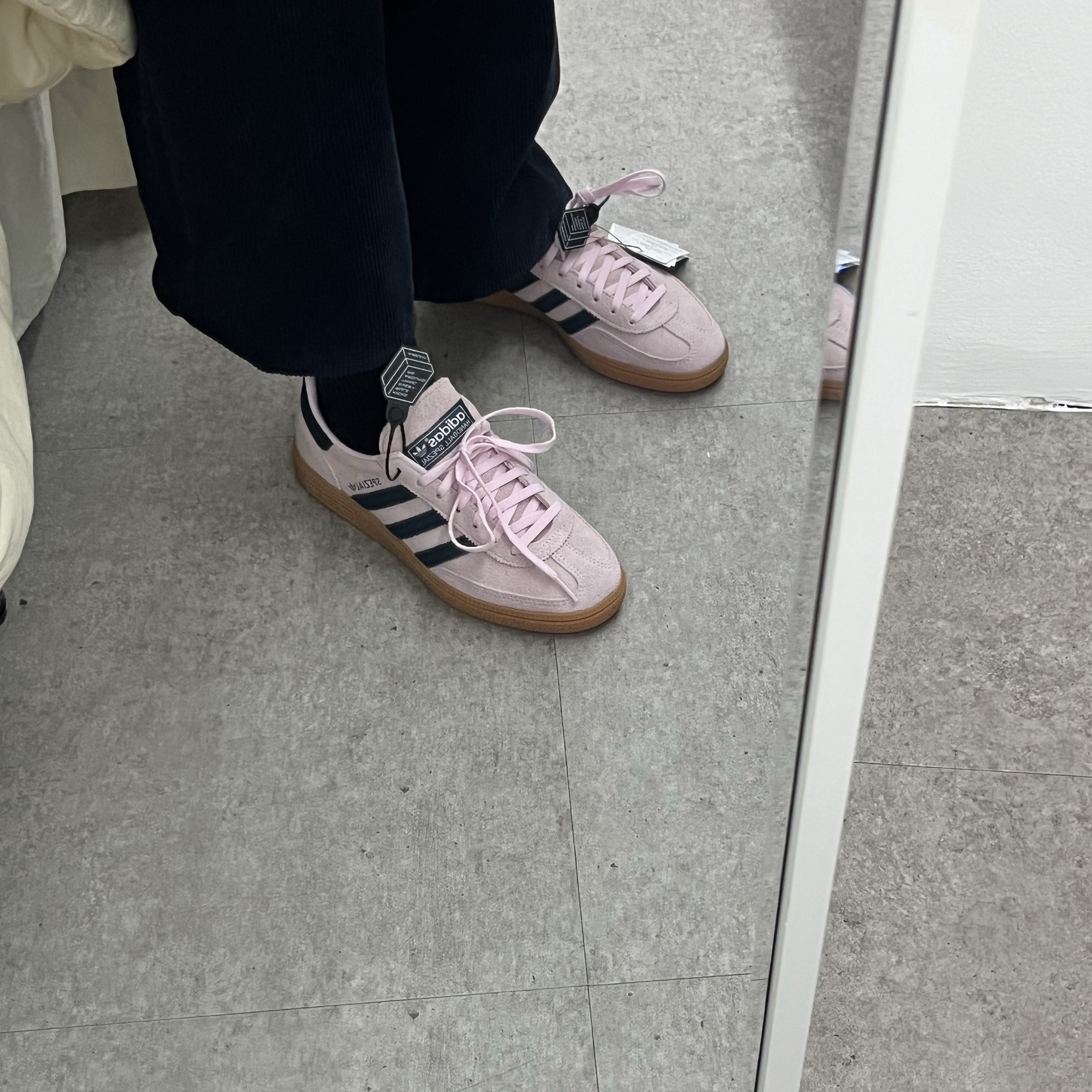 (W) Adidas Spezial Handball Clear Pink 착용 스타일