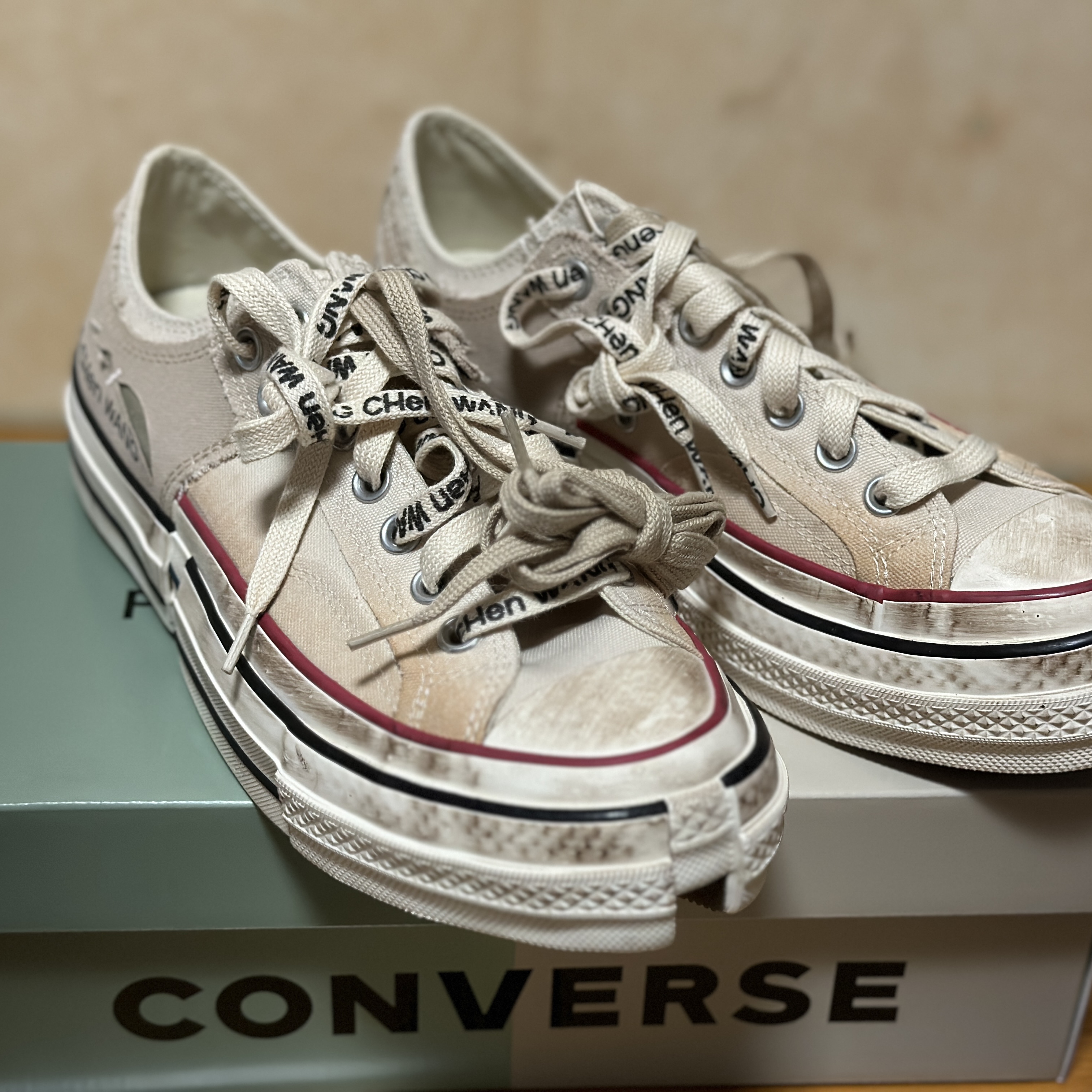 Converse x Feng Chen Wang Chuck 70 Ox 2-in-1 Brown Rice 착용 스타일 - 1