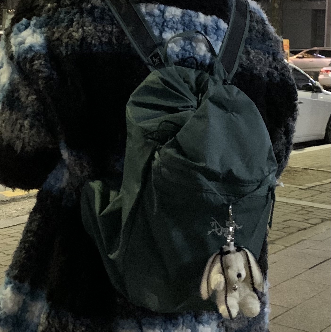 Arc'teryx Heliad 10 Backpack Boxcar 착용 스타일