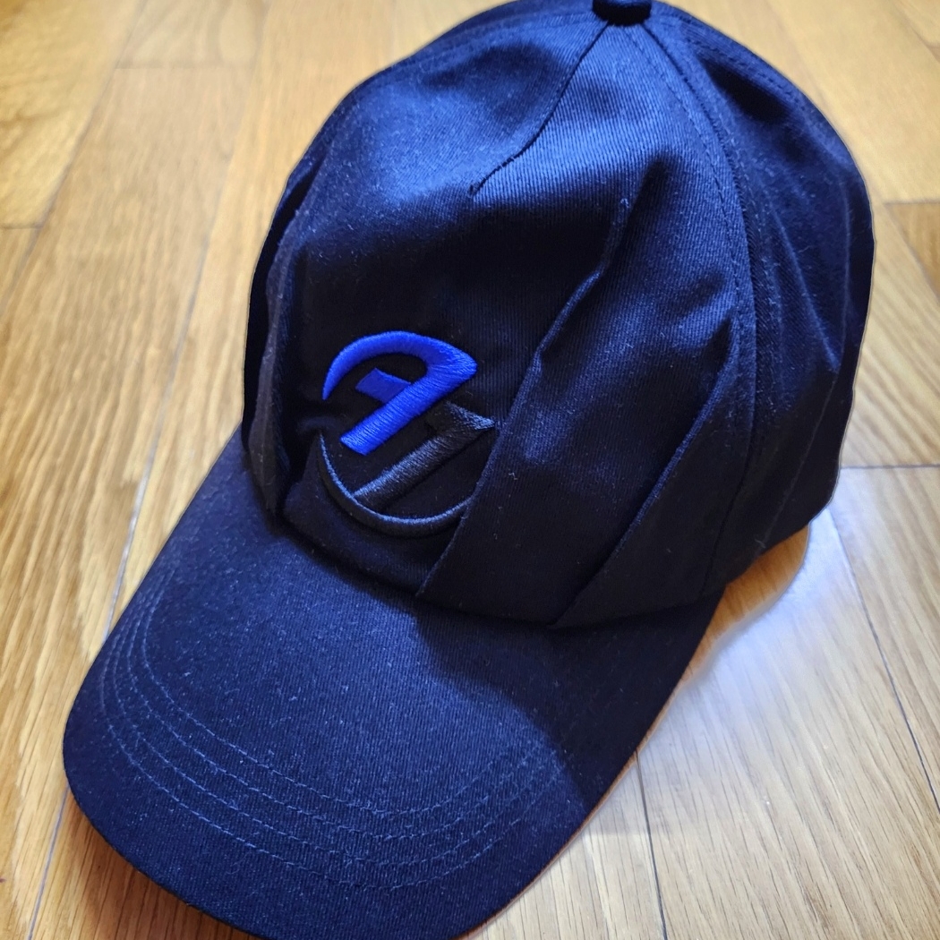 Ader Error x Zara Pleated Cap Black 착용 스타일 - 1