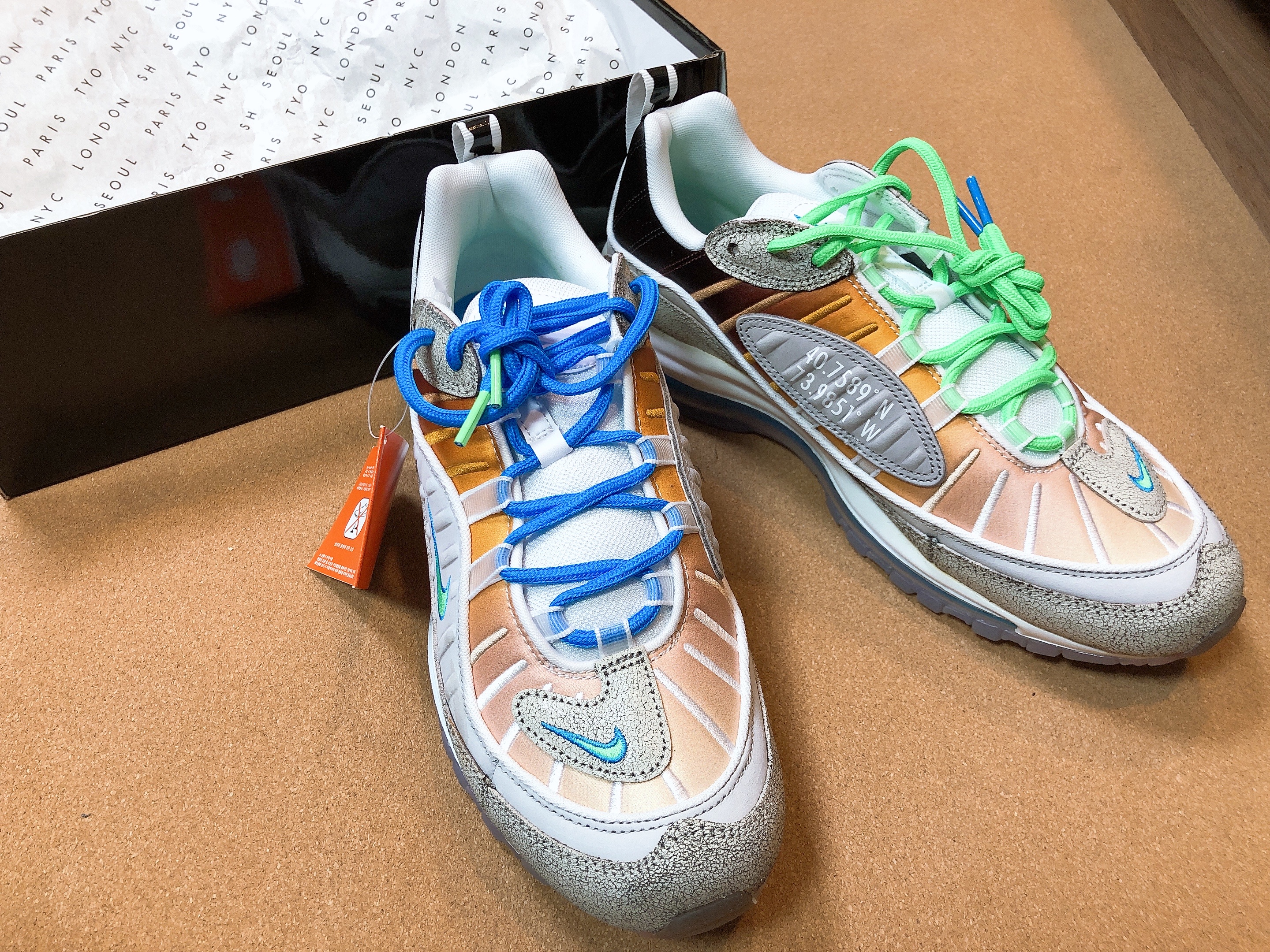 Nike Air Max 98 La Mezcla 착용 스타일