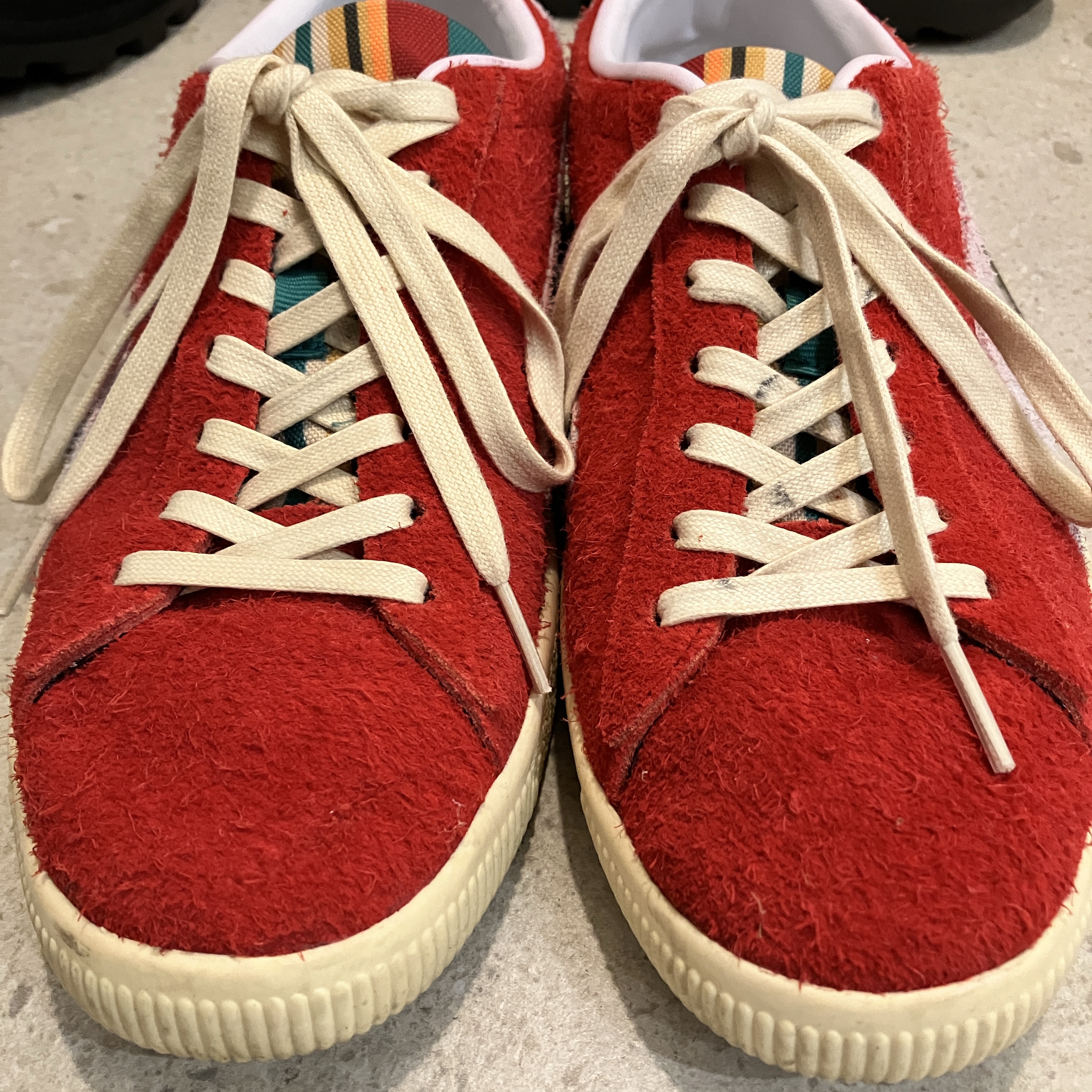 Puma x Casestudy Suede VTG Chinese Red 착용 스타일 - 2