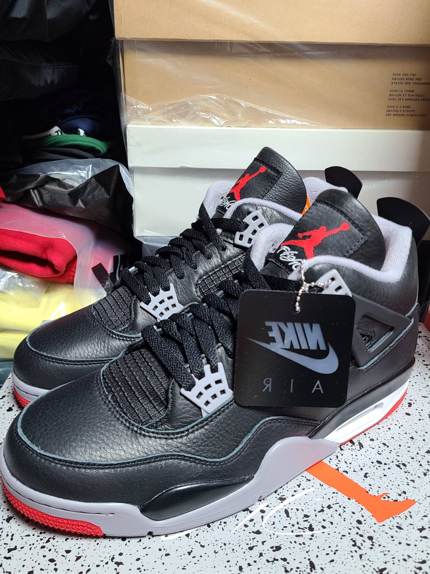 Jordan 4 Retro Bred Reimagined 착용 스타일 - 3
