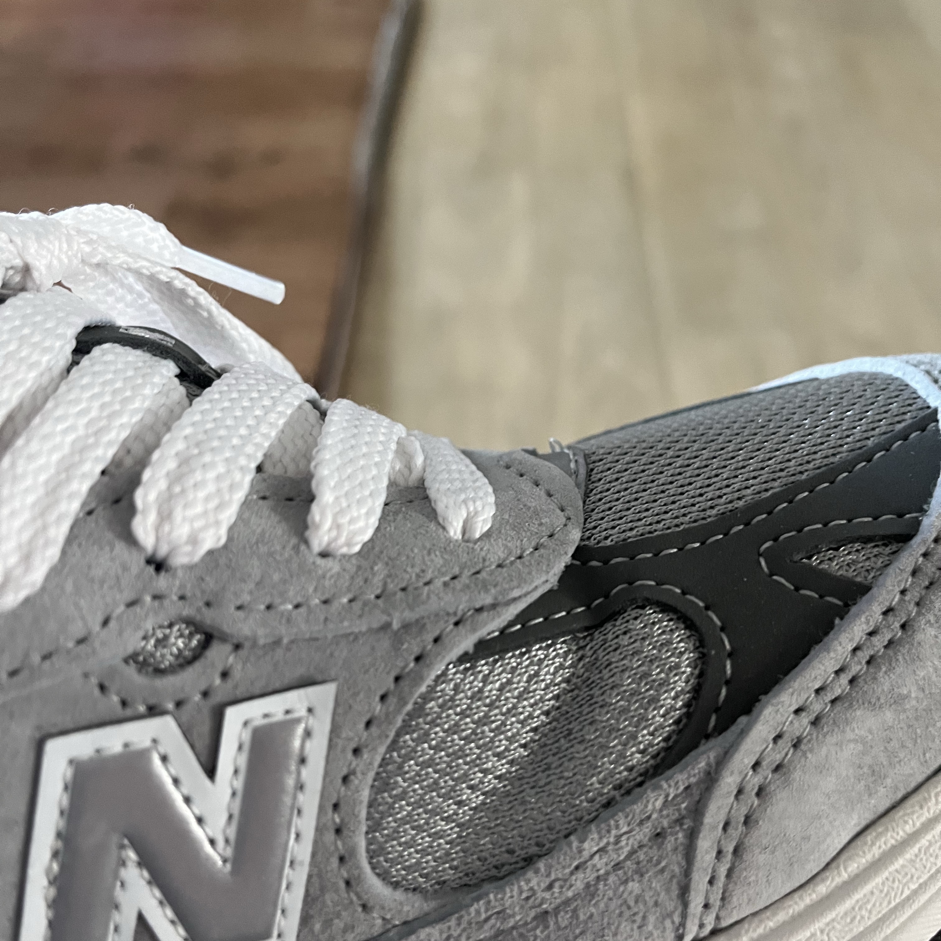 (W) New Balance 993 Made in USA Grey - B Standard 착용 스타일 - 2