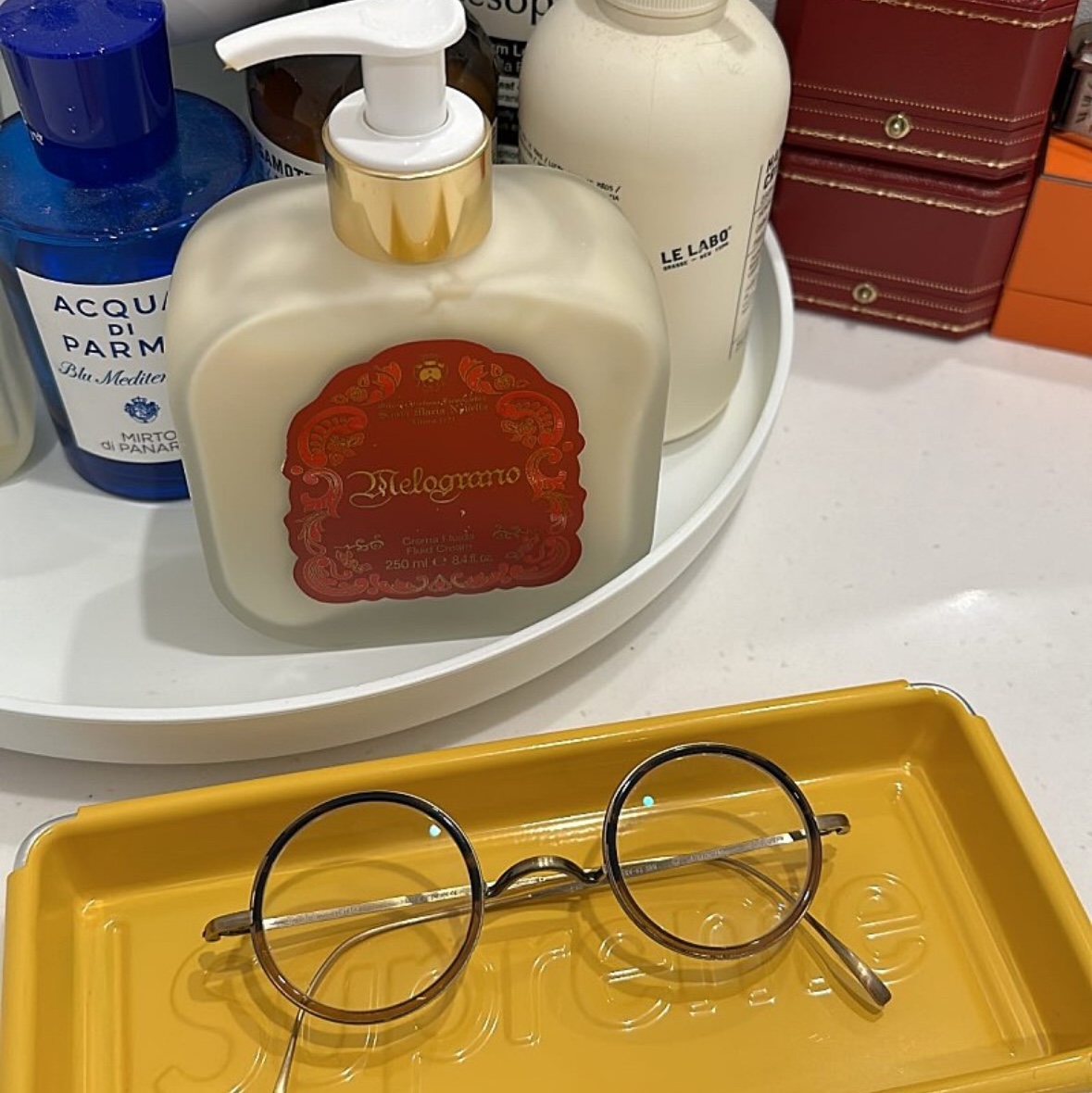 Supreme x Dulton Tray Yellow - 23SS 착용 스타일