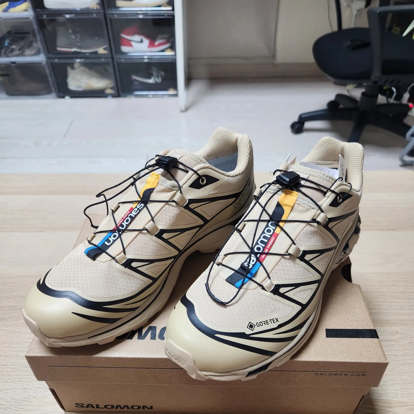 Salomon XT-6 GTX Safari Black 착용 스타일 - 9