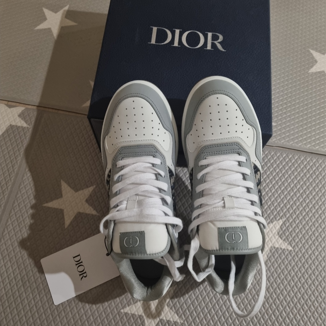 (W) Gucci GG Buckle Leather Belt Black Antique Brass, Dior B27 Low-Top Sneakers Gray 착용 스타일 - 2