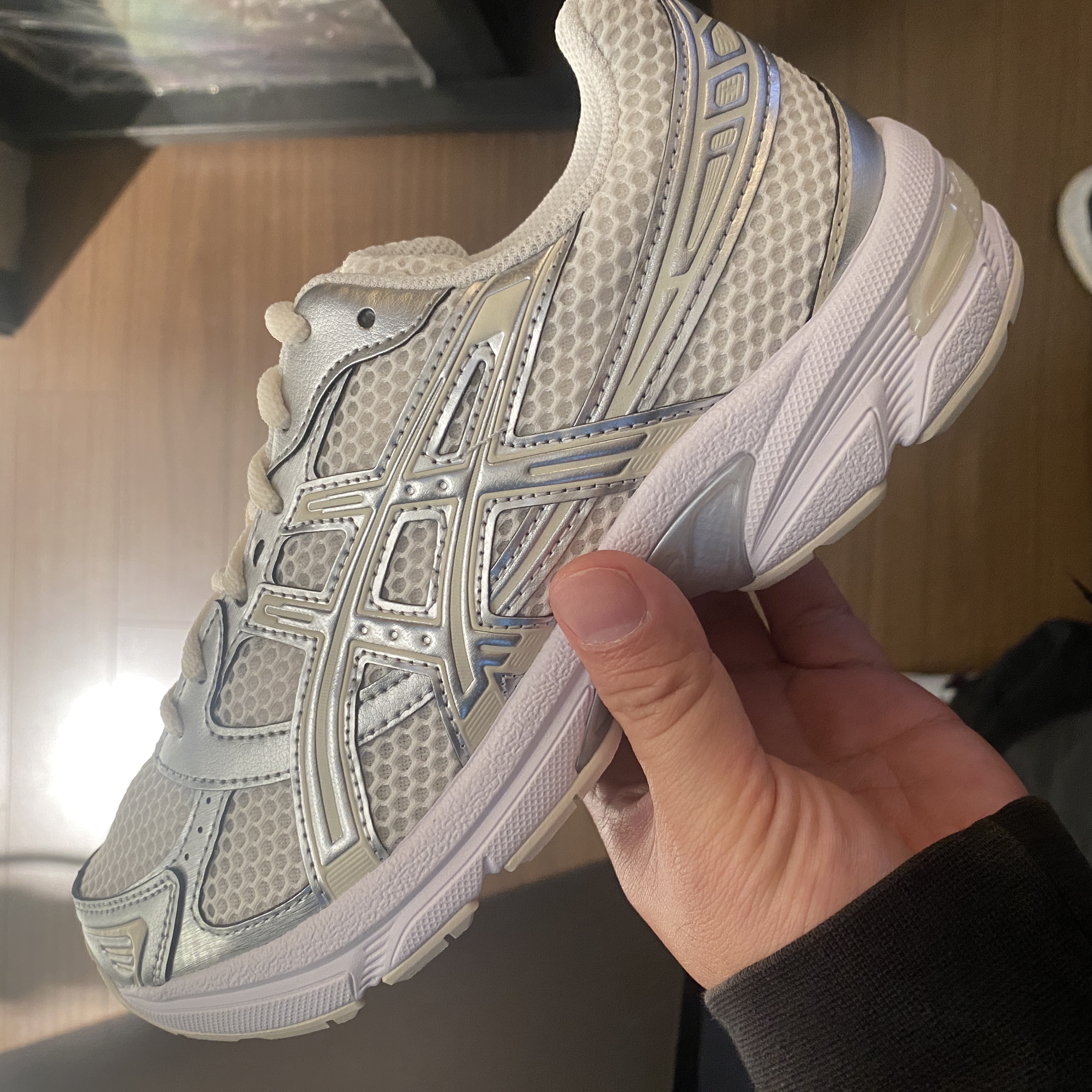 (W) Asics Gel-1130 Cream Pure Silver 착용 스타일