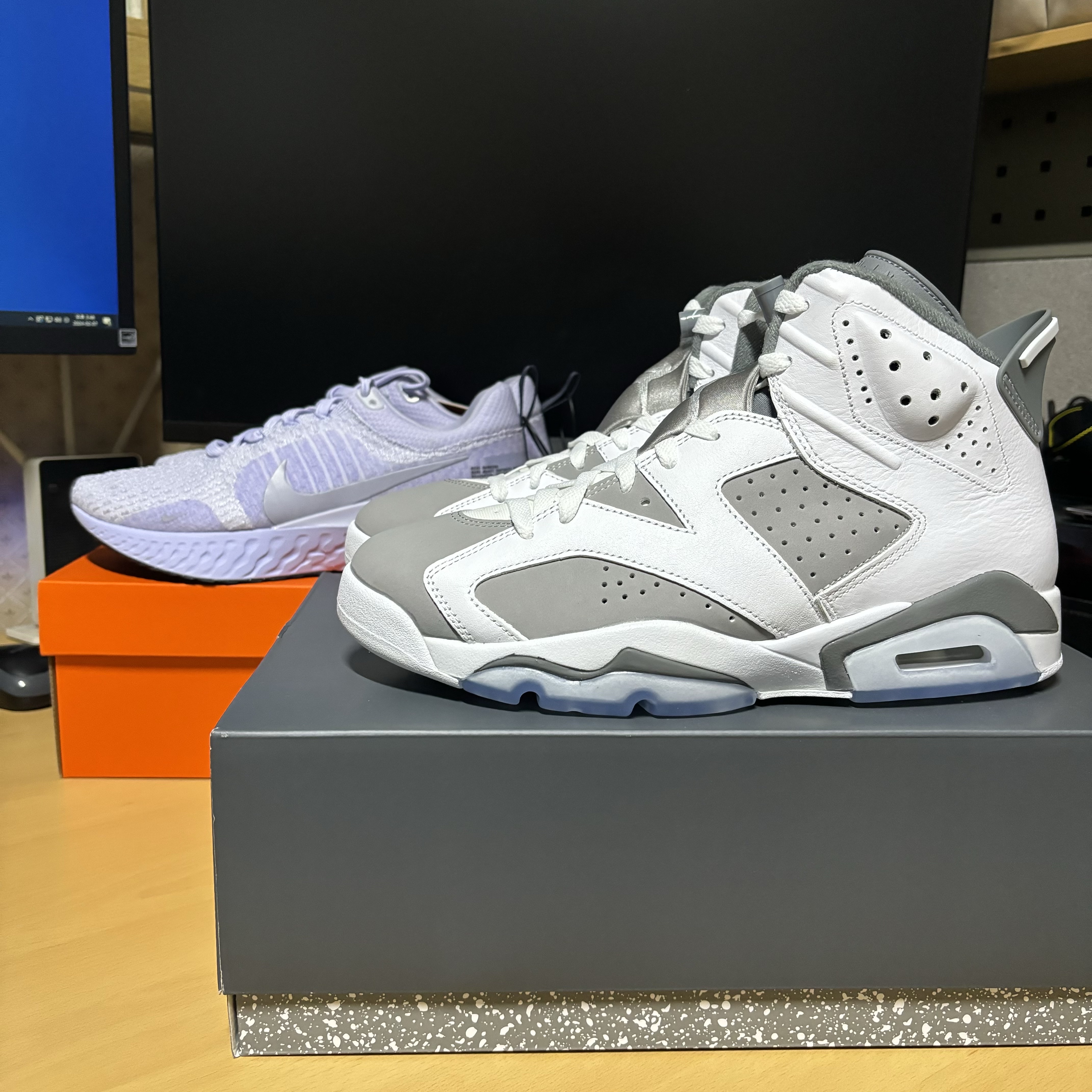 Jordan 6 Retro Cool Grey, Nike React Infinity Run Flyknit 3 Palest Purple 착용 스타일