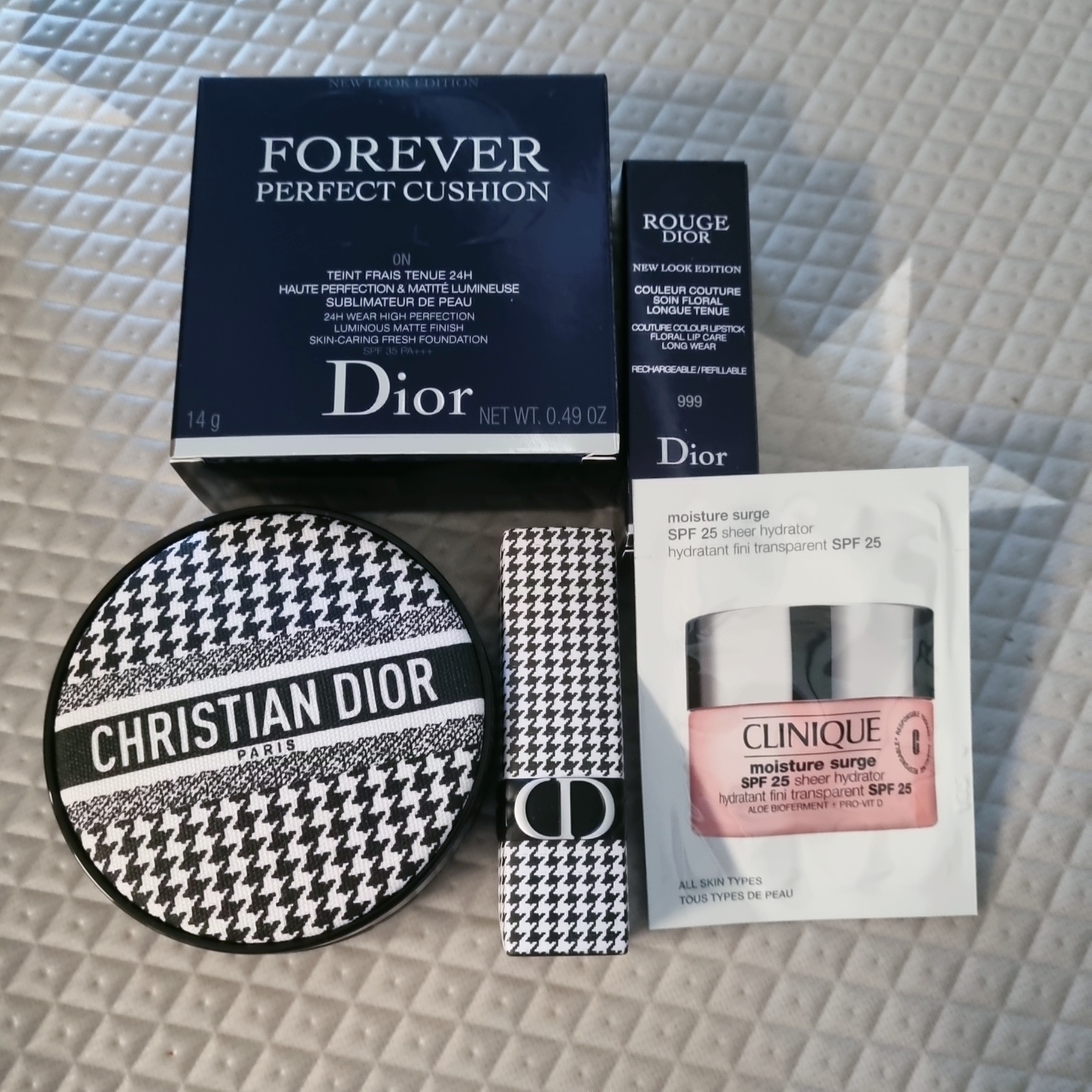 Dior New Look Limited Edition Forever Couture Perfect Cushion 0N Neutral Glow Finish, Dior New Look Limited Edition Rouge Dior 999 Velvet 착용 스타일