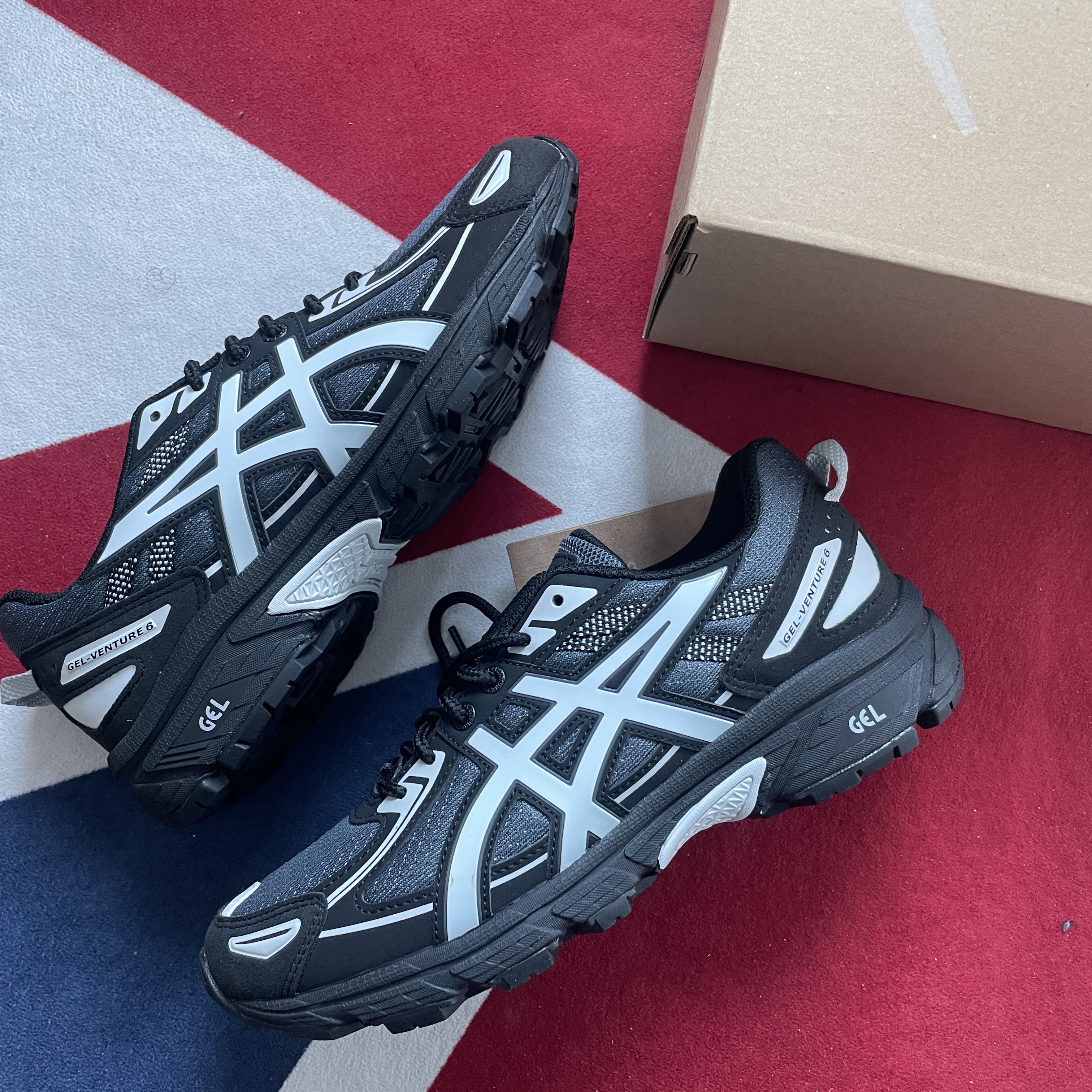 Asics Gel-Venture 6 Carrier Grey 착용 스타일